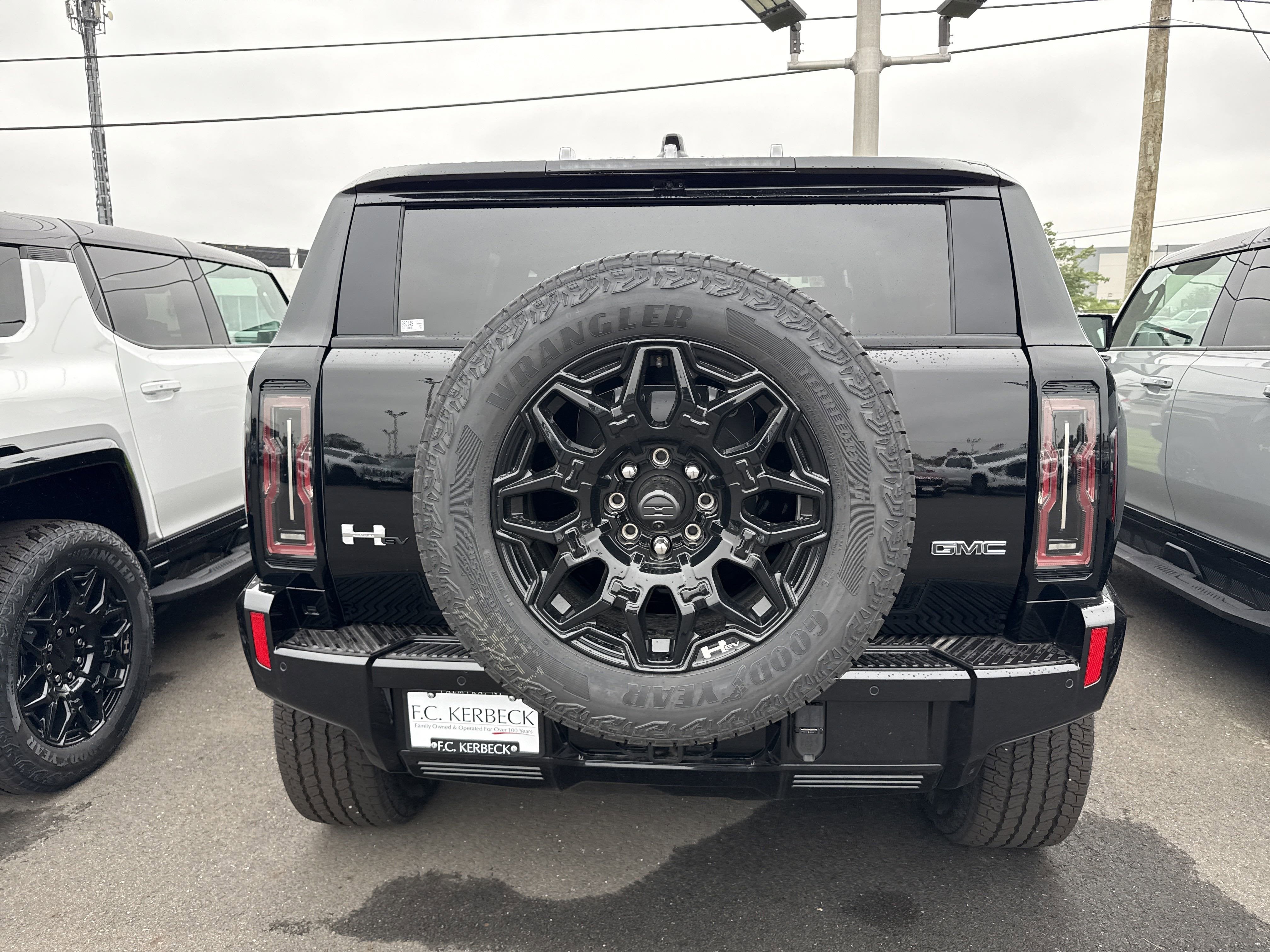 2026 GMC HUMMER EV SUV 2X