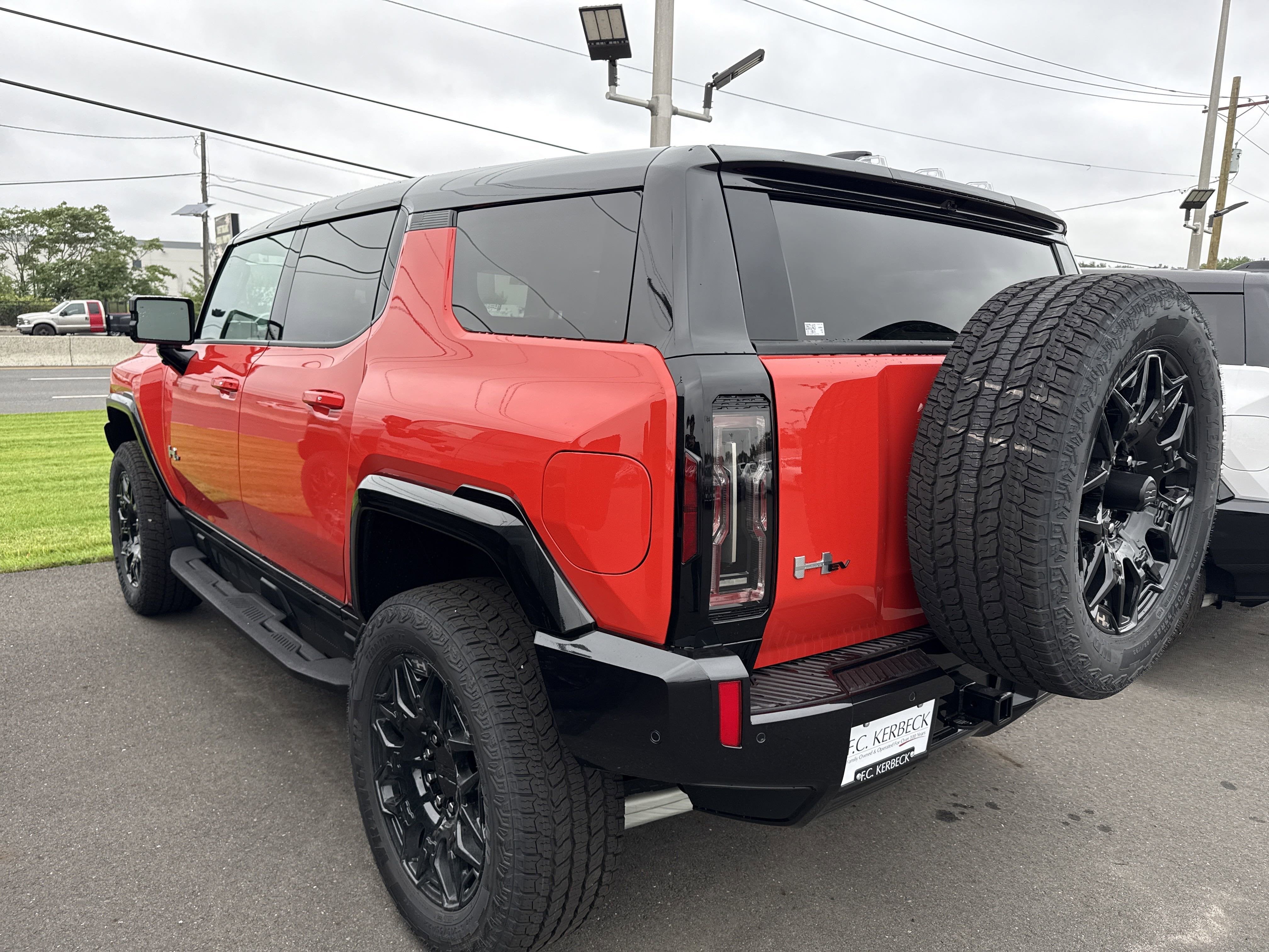 2026 GMC HUMMER EV SUV 2X