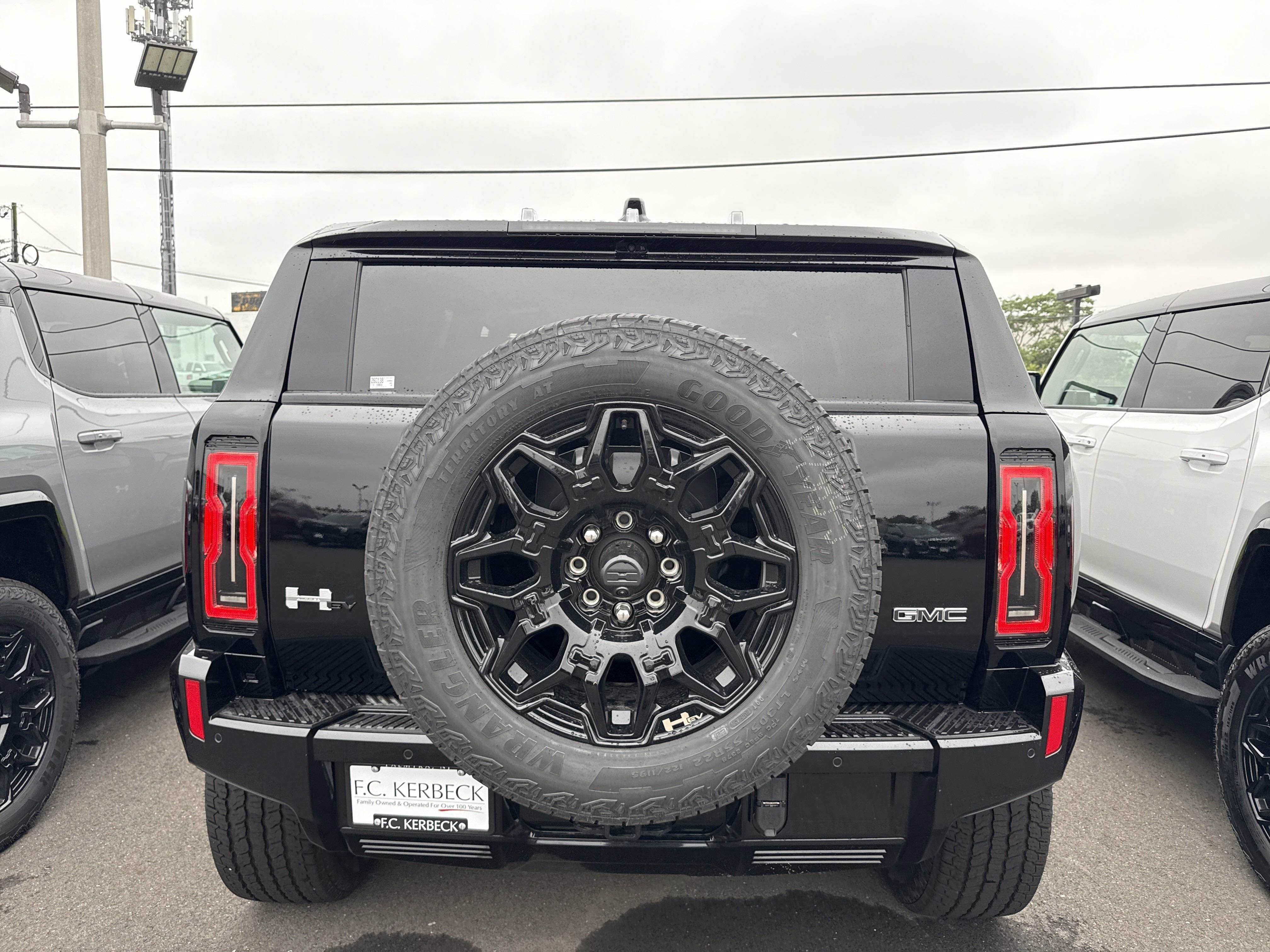 2026 GMC HUMMER EV SUV 2X