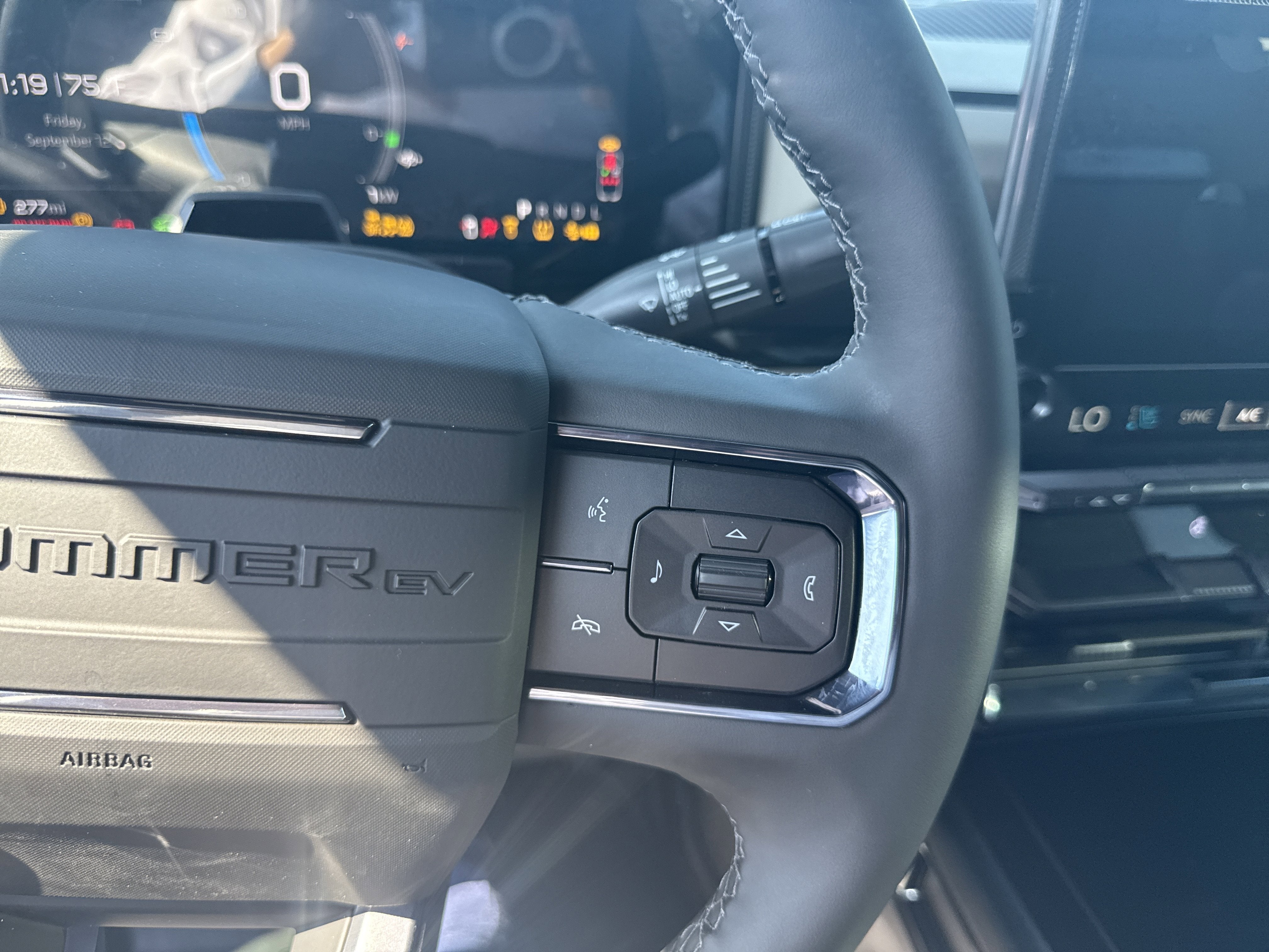 2026 GMC HUMMER EV SUV 2X