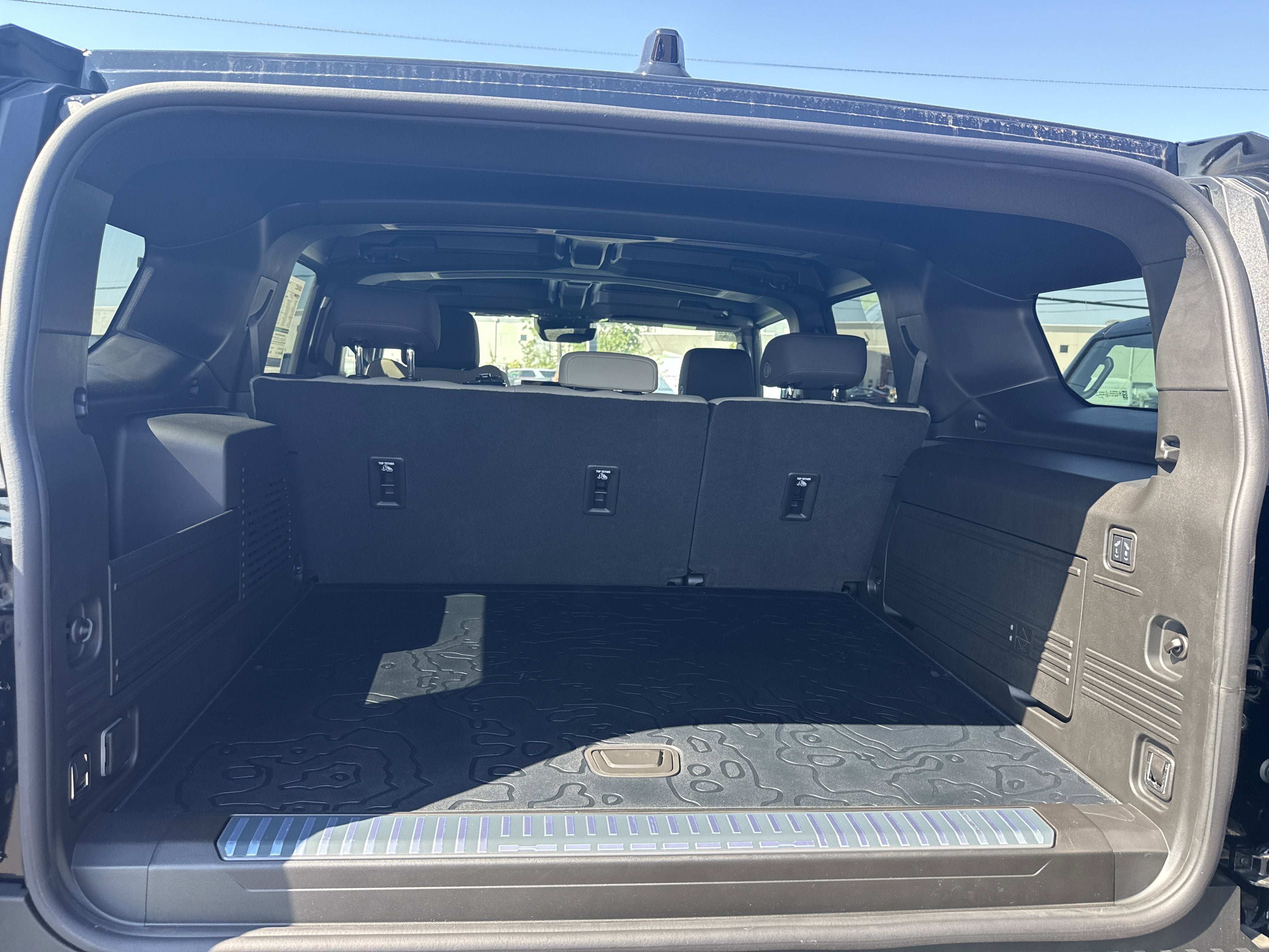 2026 GMC HUMMER EV SUV 2X