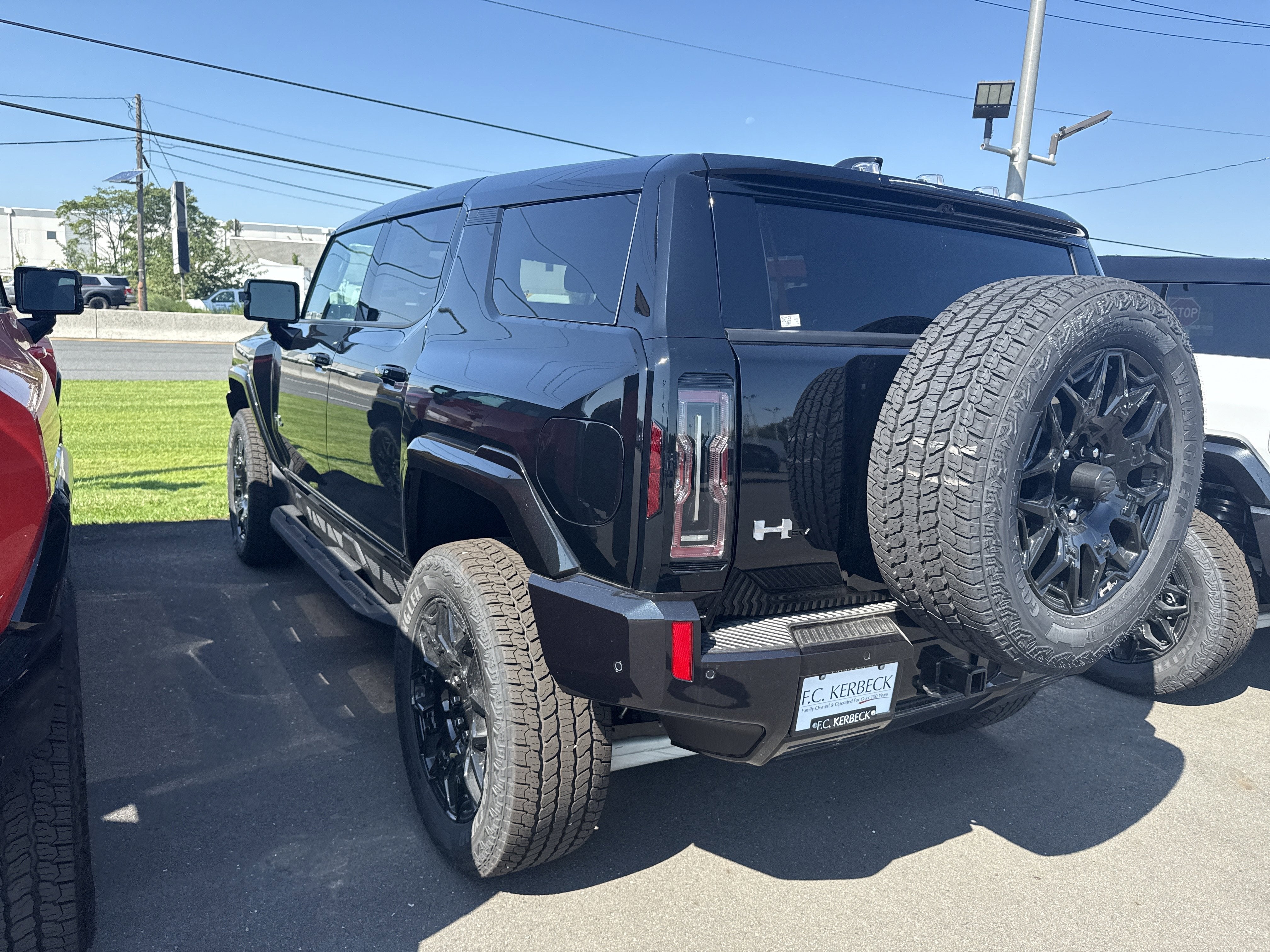 2026 GMC HUMMER EV SUV 2X