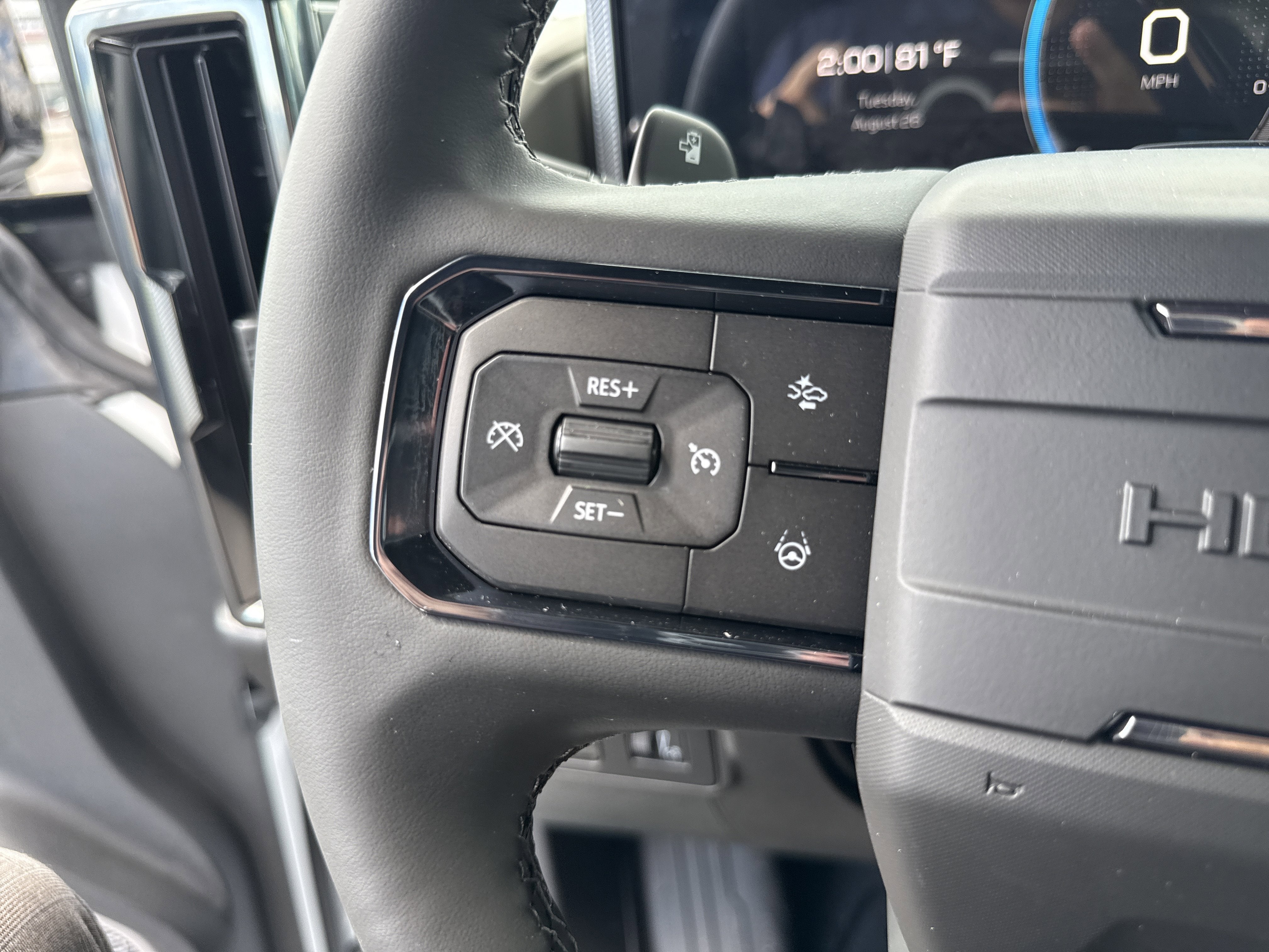 2026 GMC HUMMER EV SUV 2X