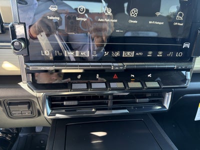 2026 GMC HUMMER EV SUV 2X