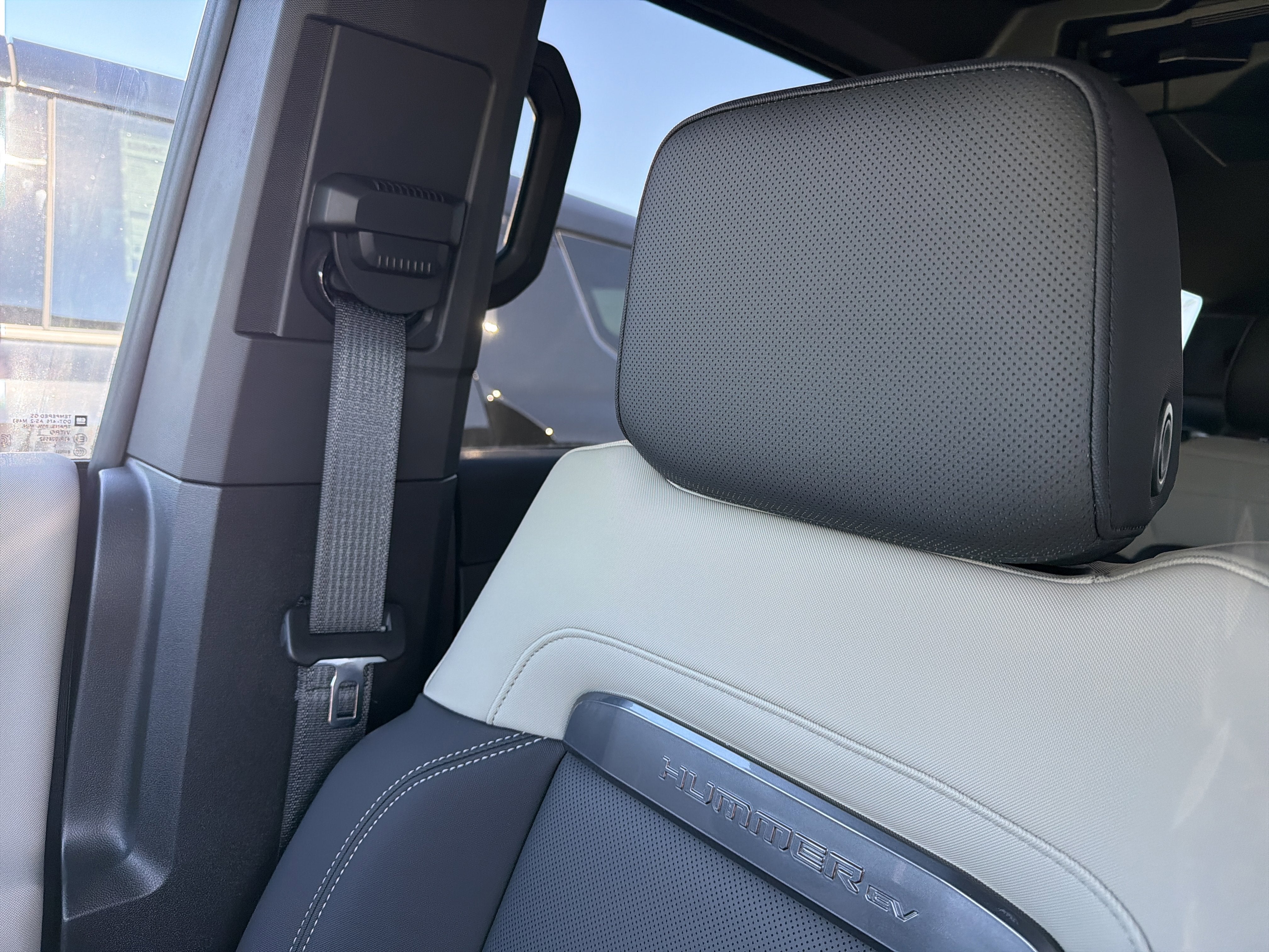 2026 GMC HUMMER EV SUV 2X