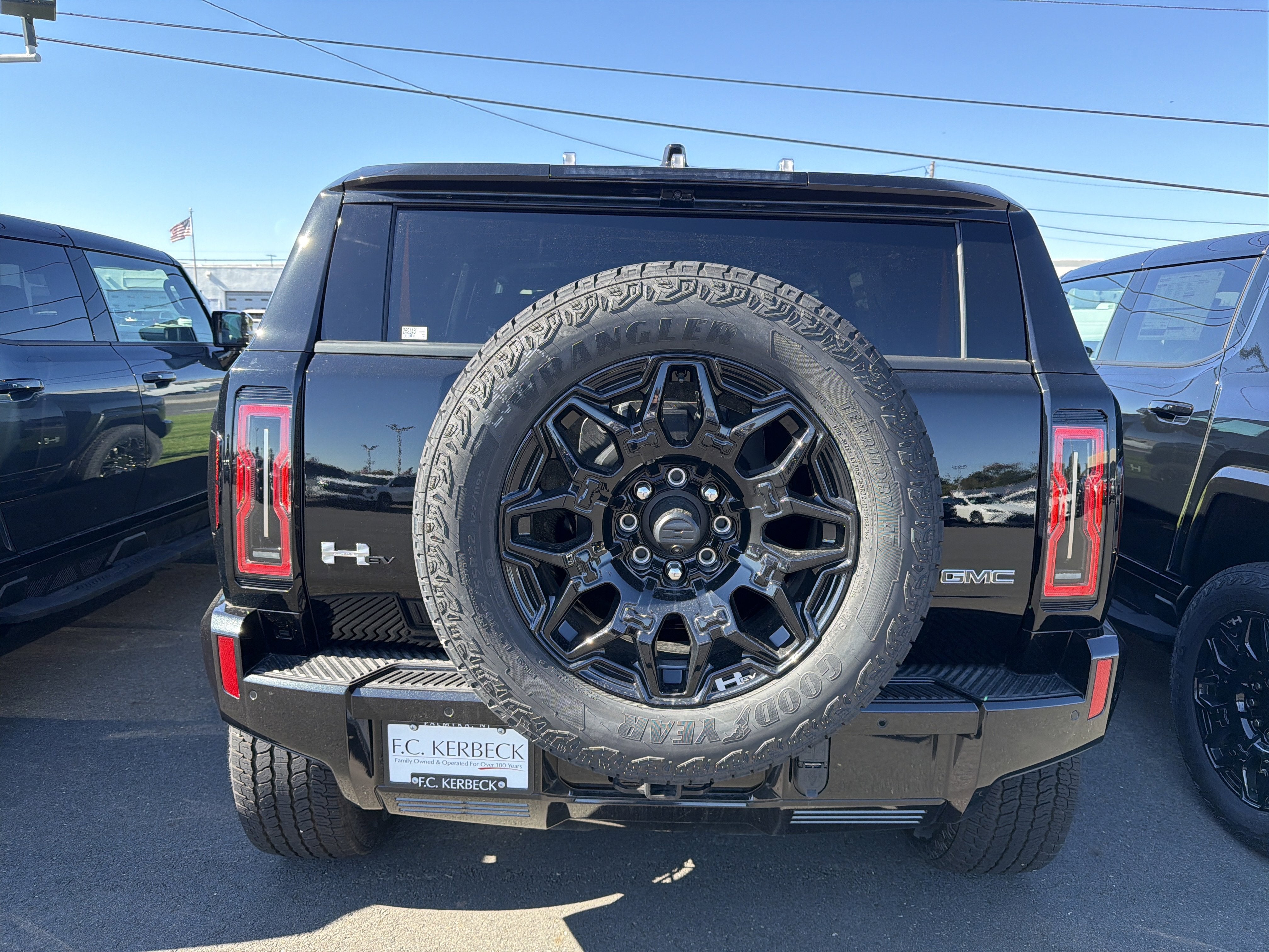 2026 GMC HUMMER EV SUV 2X