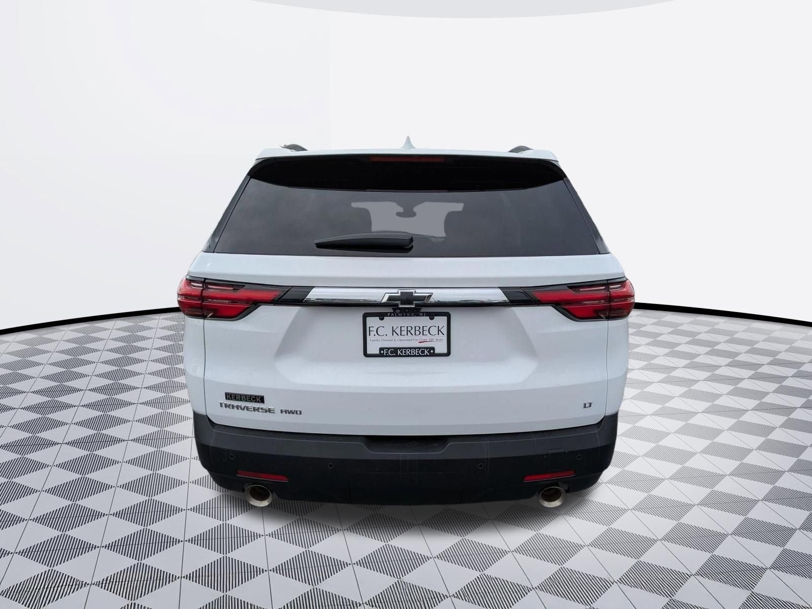 2023 Chevrolet Traverse LT Cloth