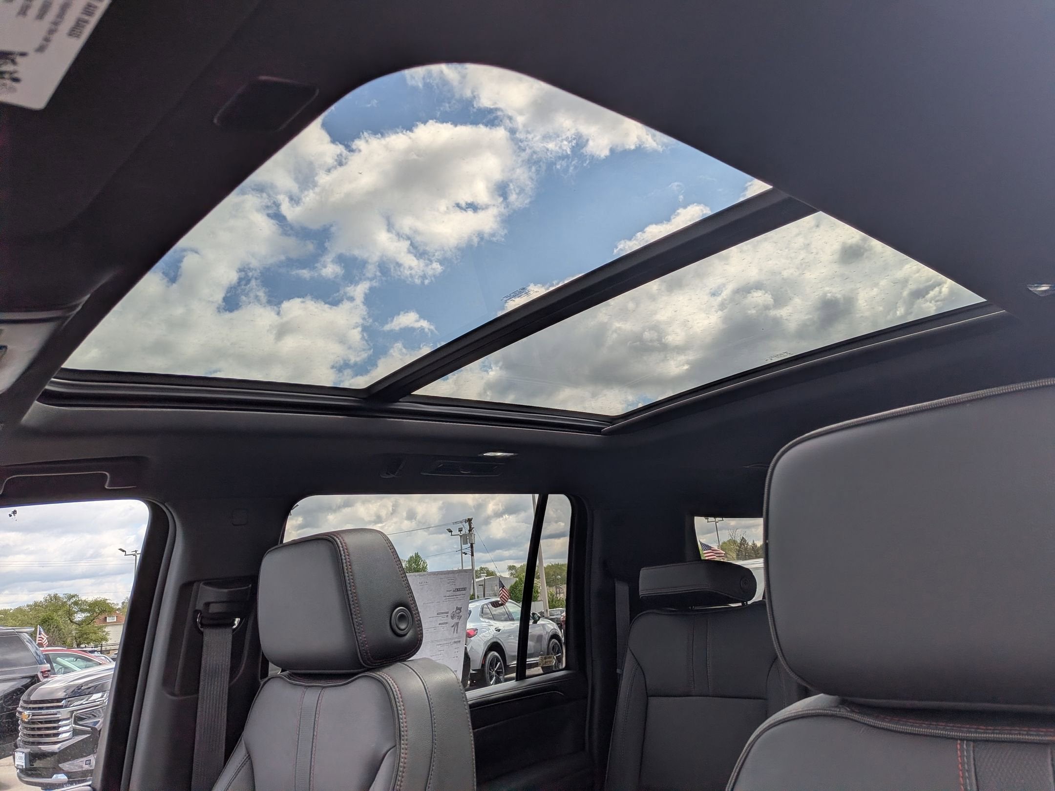 2024 Chevrolet Suburban RST