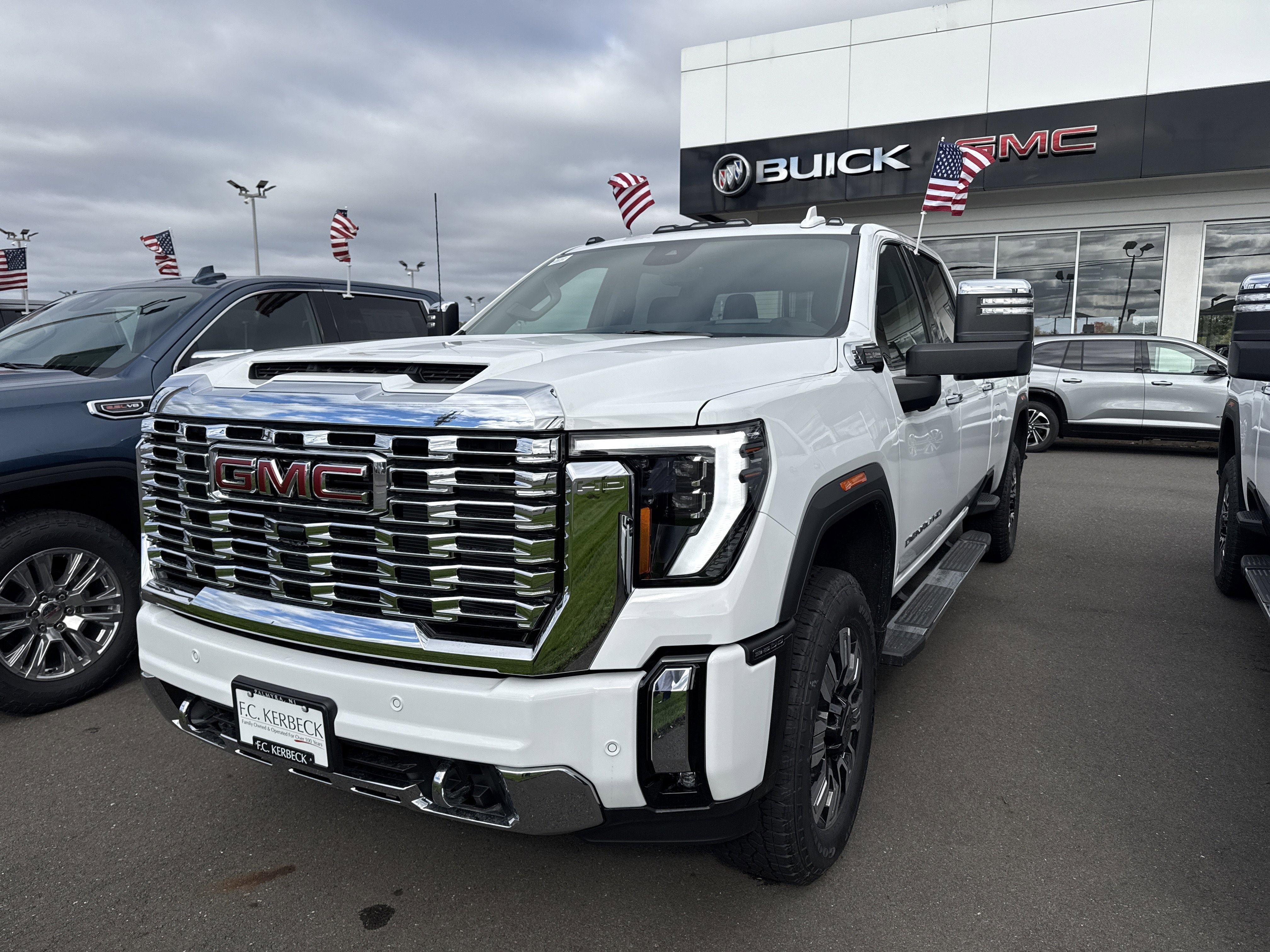 2025 GMC Sierra 2500 HD Denali