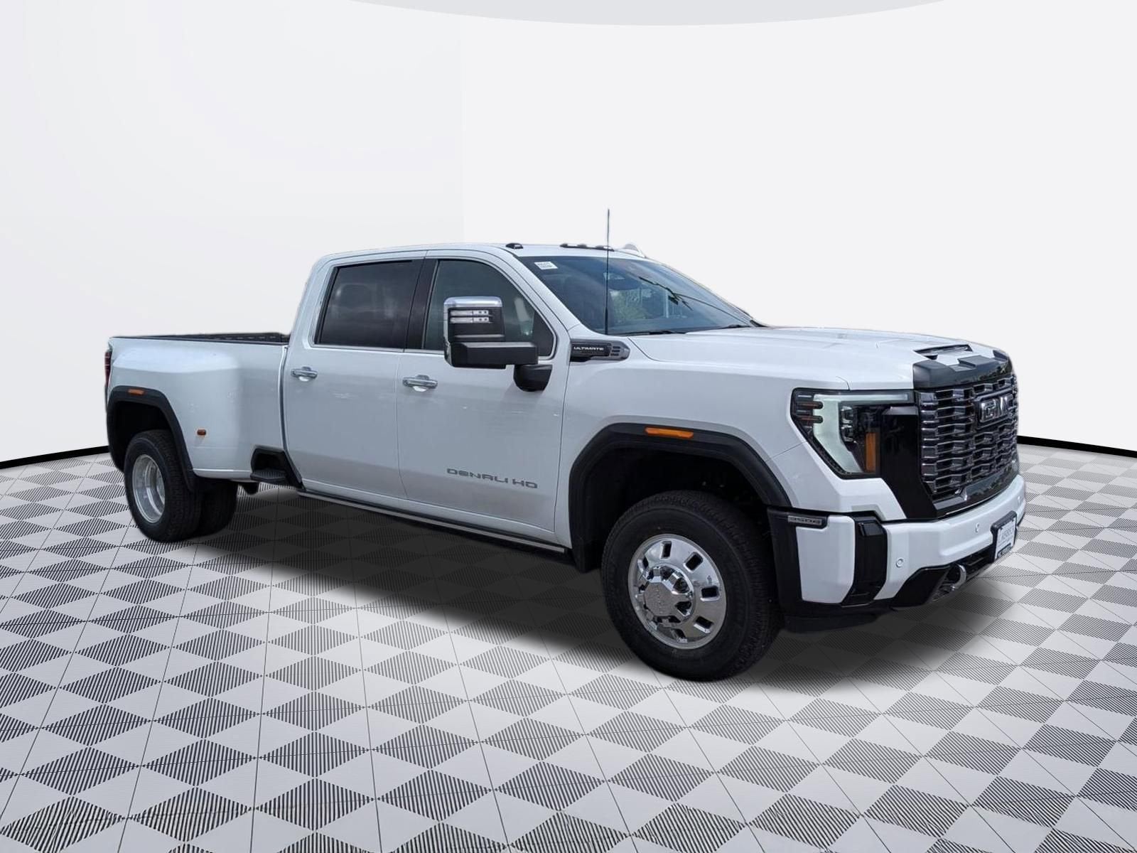 2026 GMC Sierra 3500 HD Denali Ultimate DRW