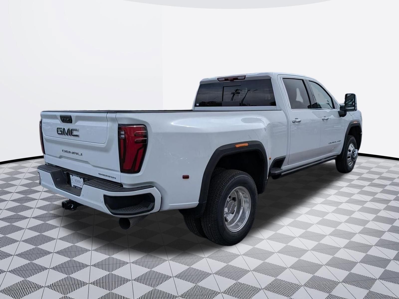 2026 GMC Sierra 3500 HD Denali Ultimate DRW