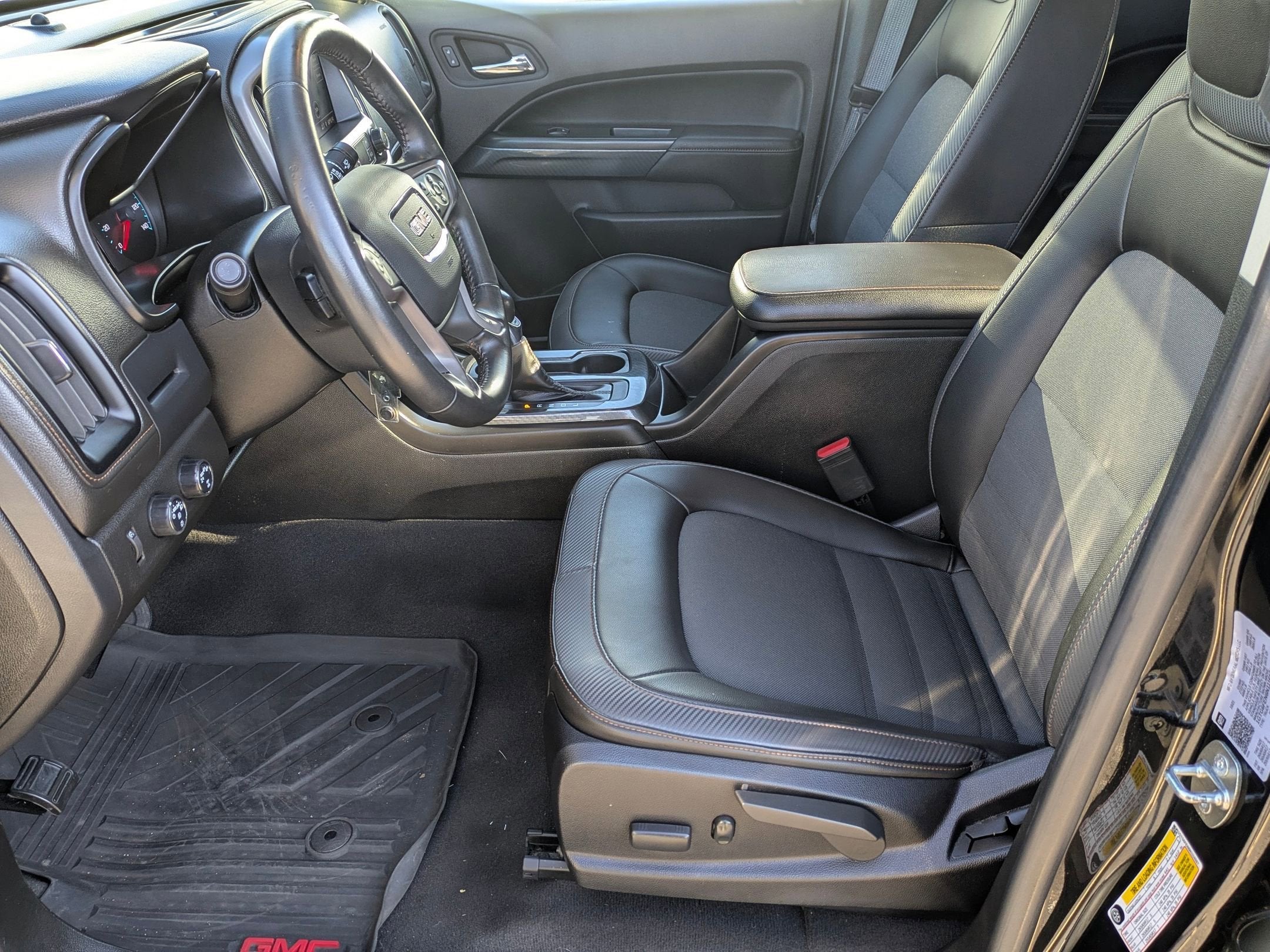 2022 GMC Canyon AT4 - Cloth