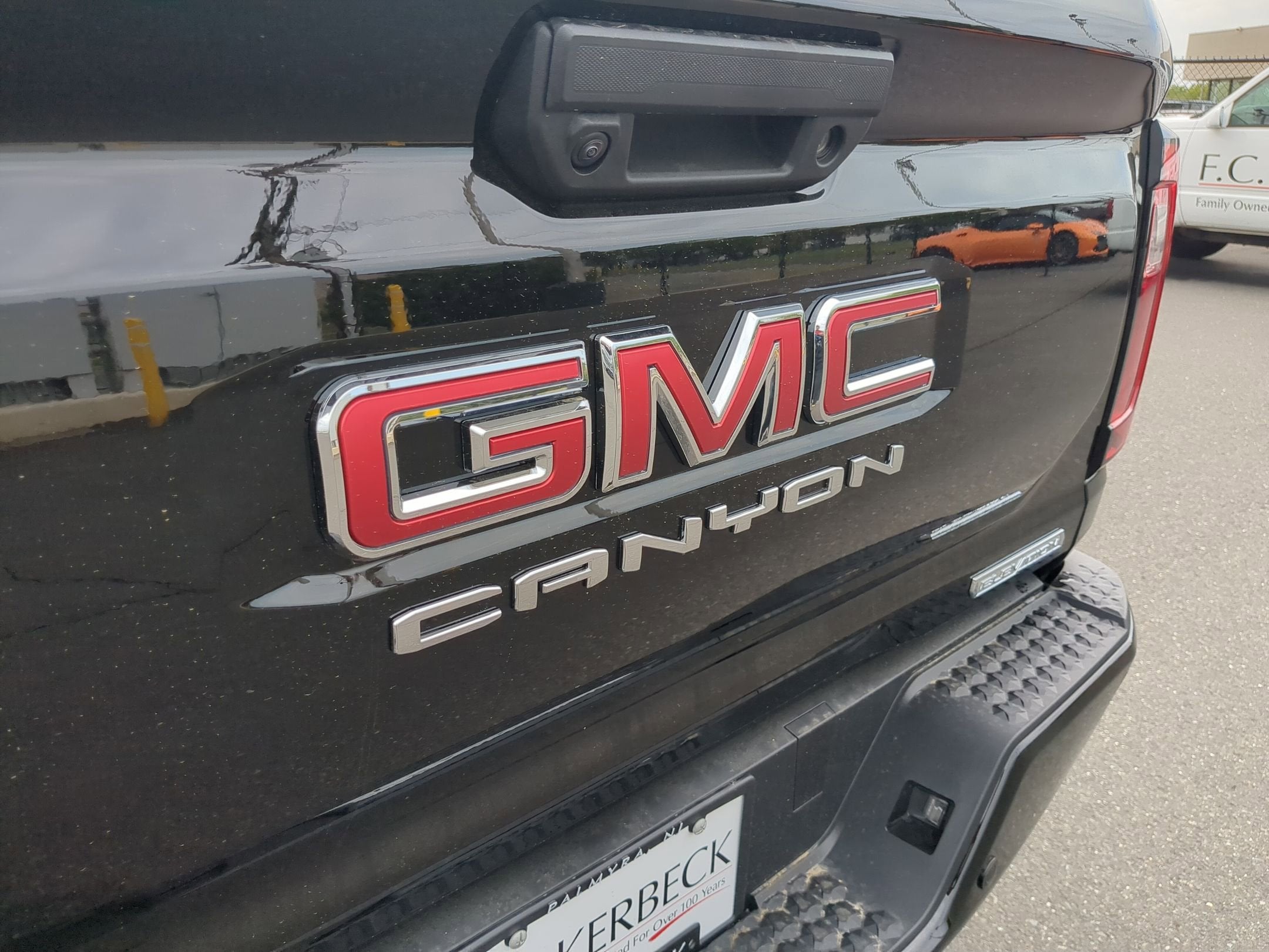 2026 GMC Canyon Elevation