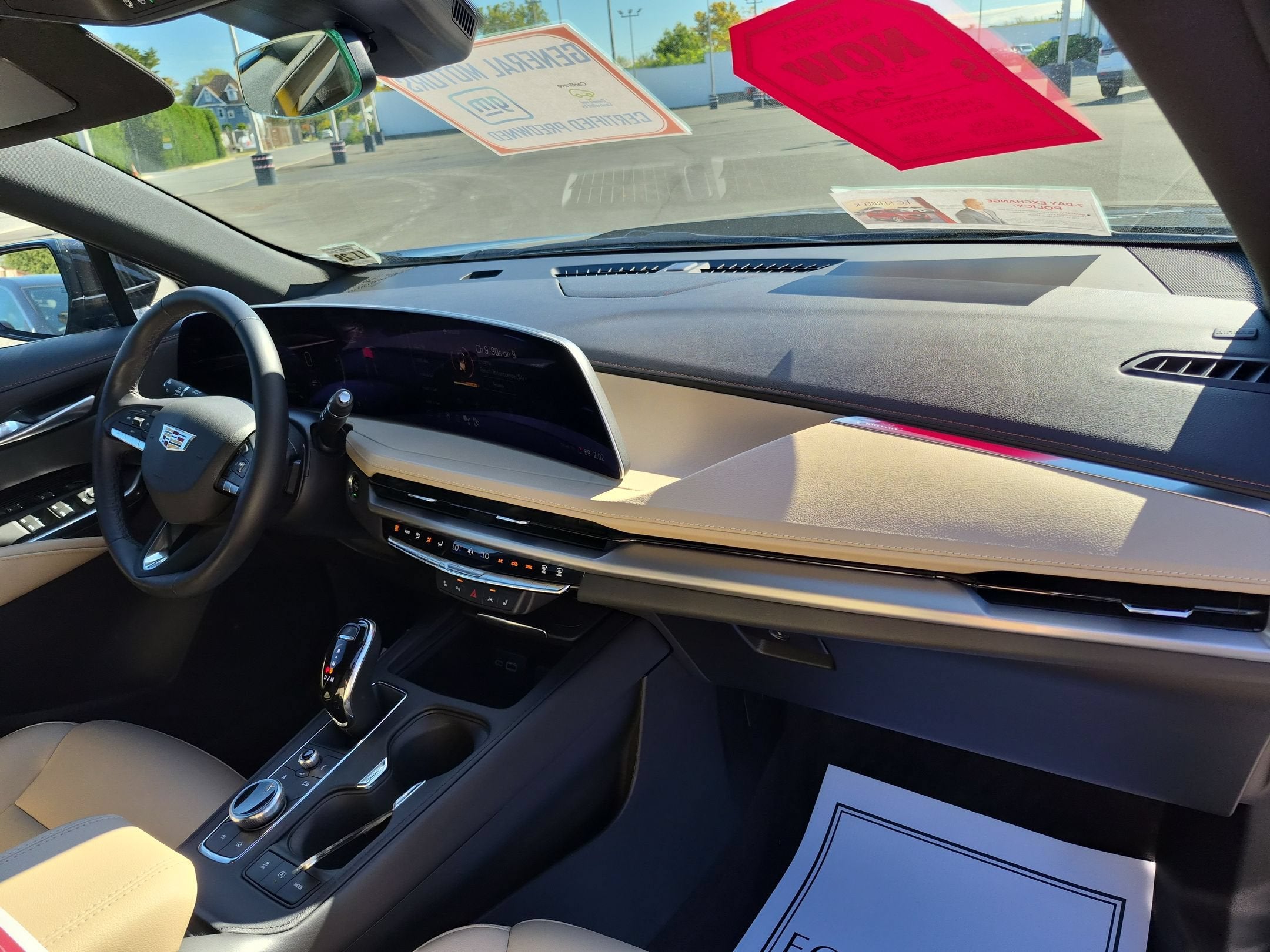 2024 Cadillac XT4 Luxury