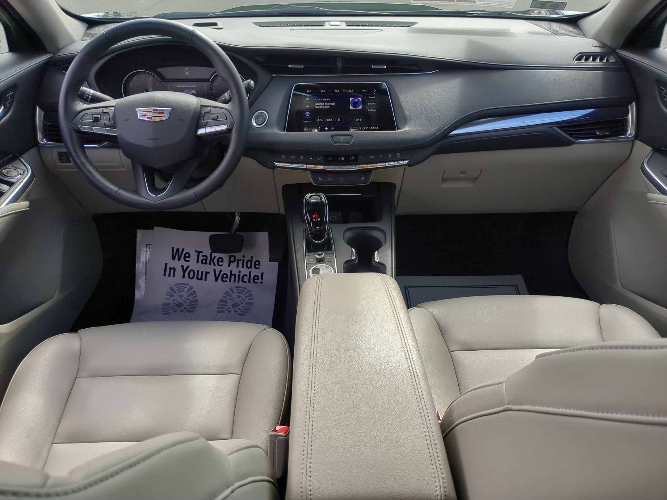 2023 Cadillac XT4 Luxury