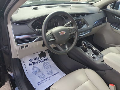 2023 Cadillac XT4 Luxury