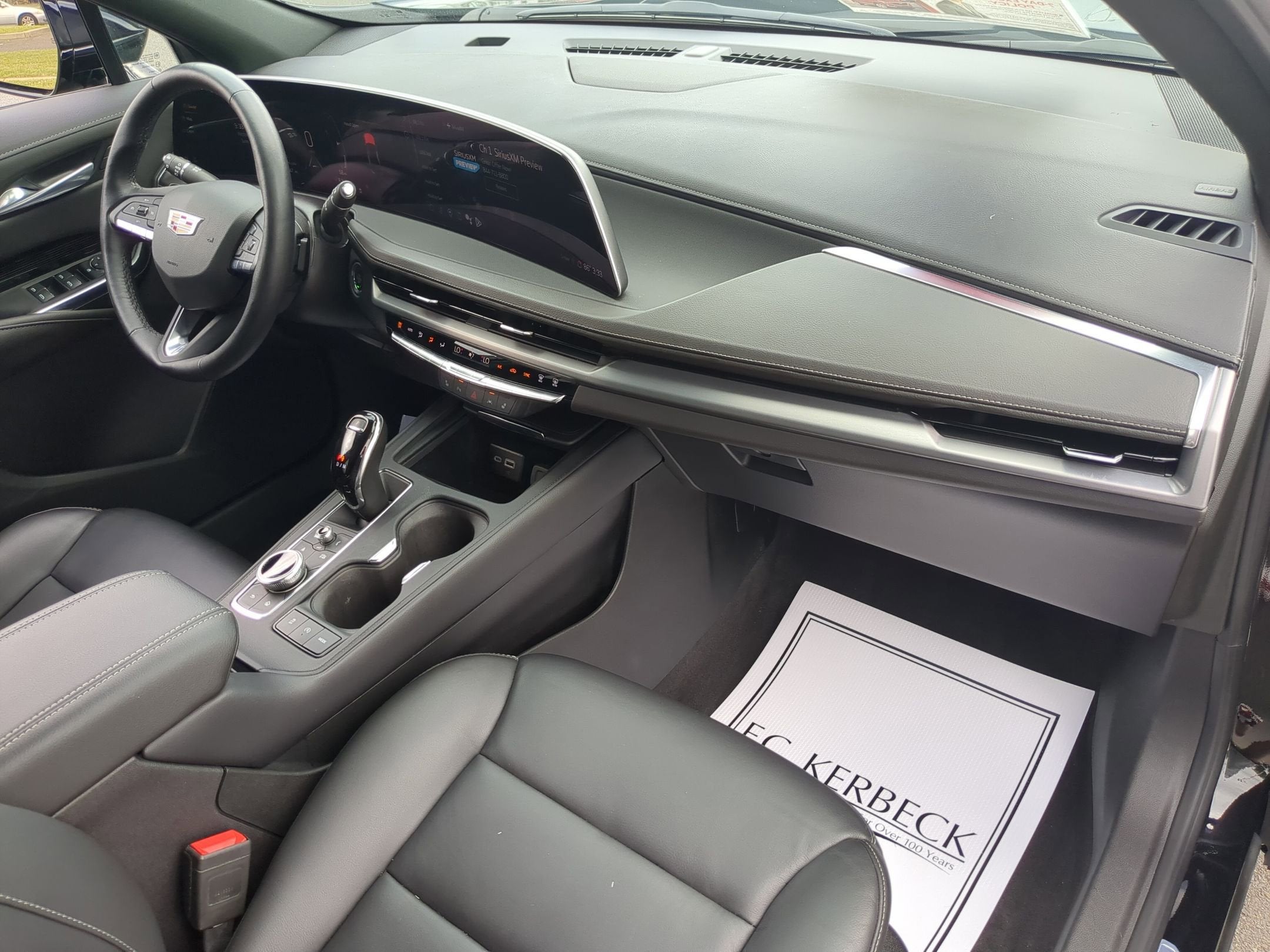2024 Cadillac XT4 Luxury