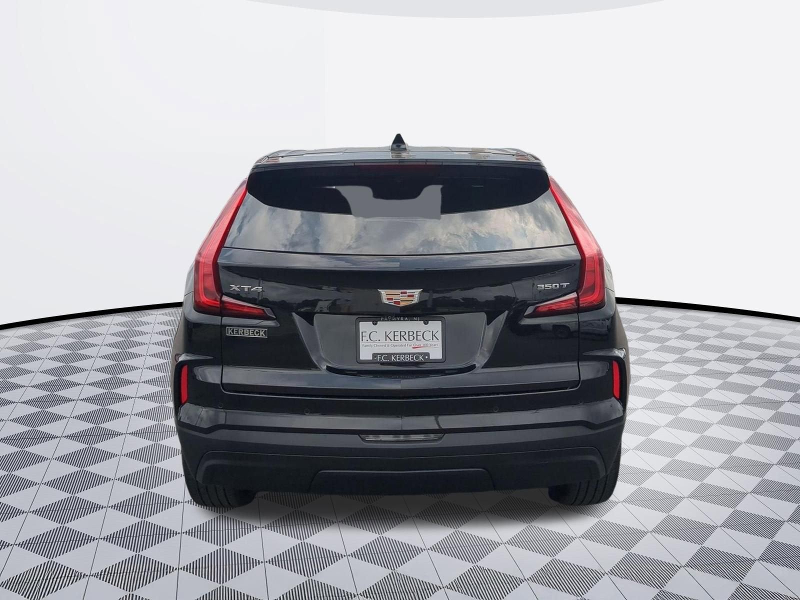 2024 Cadillac XT4 Luxury