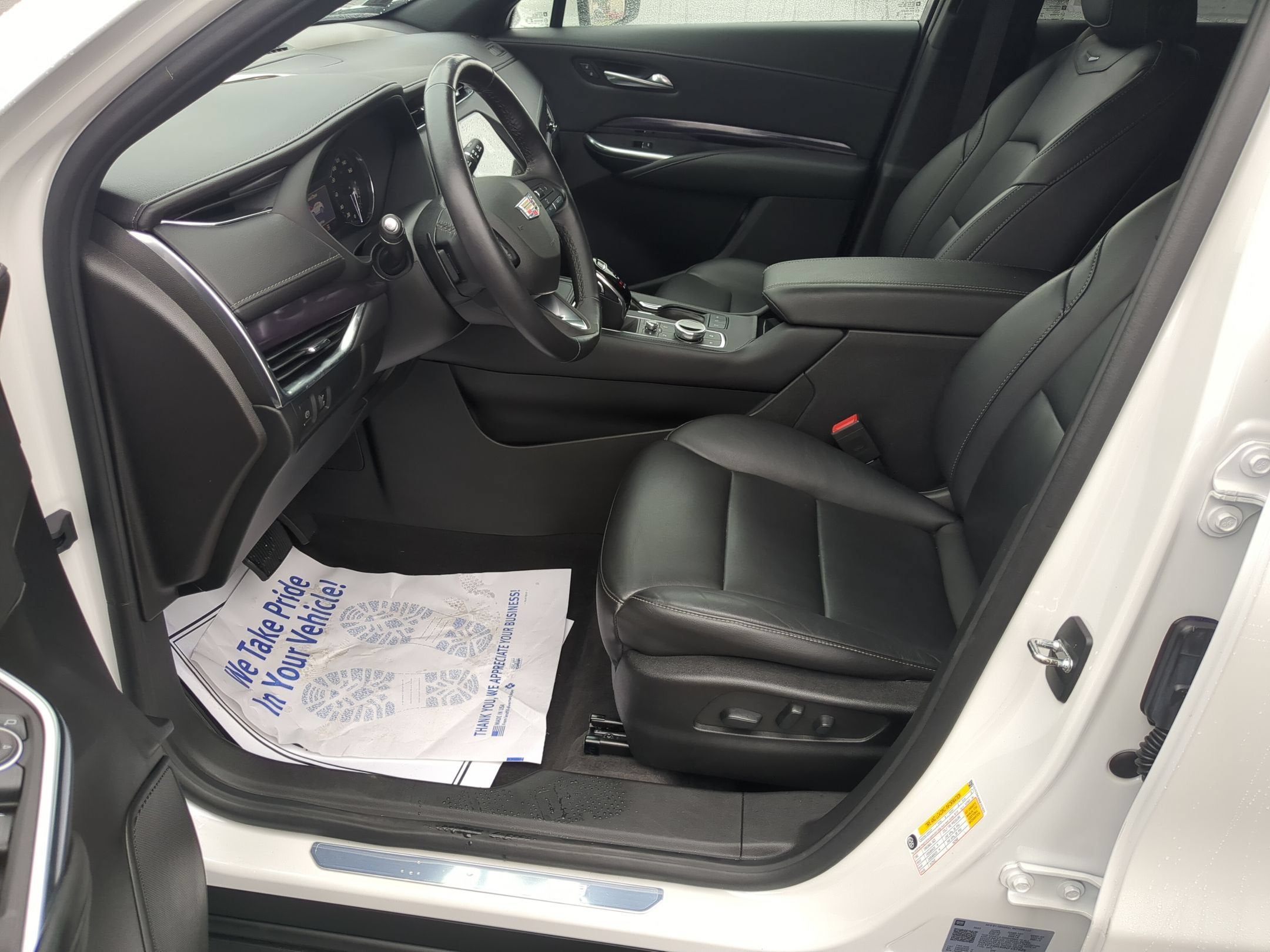 2022 Cadillac XT4 Luxury