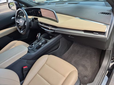 2024 Cadillac XT4 Luxury