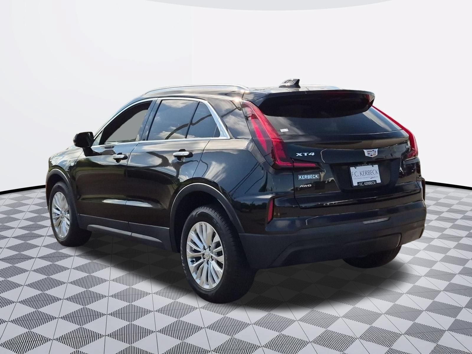 2024 Cadillac XT4 Luxury