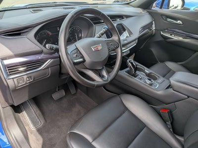 2023 Cadillac XT4 Luxury