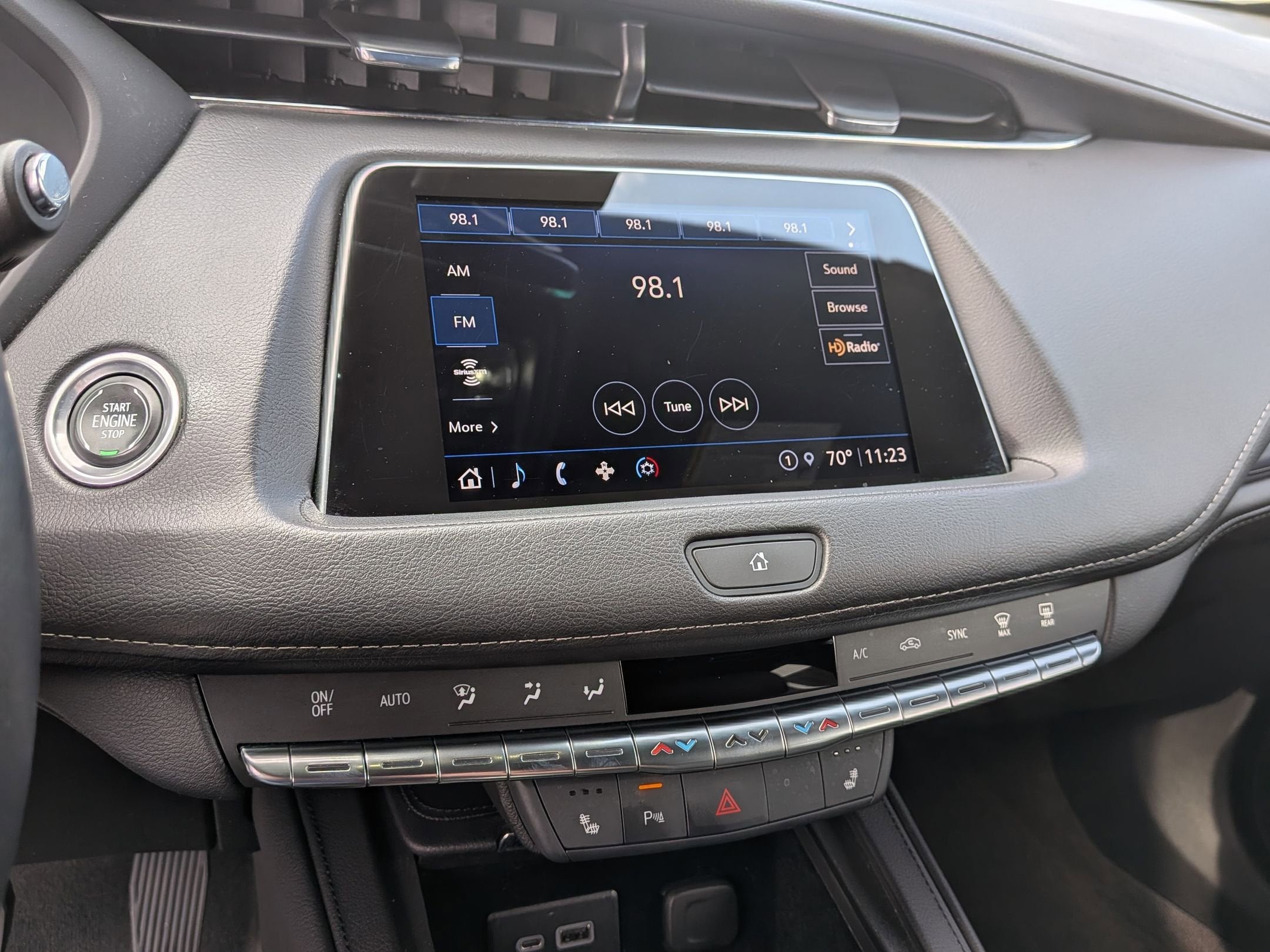 2023 Cadillac XT4 Luxury