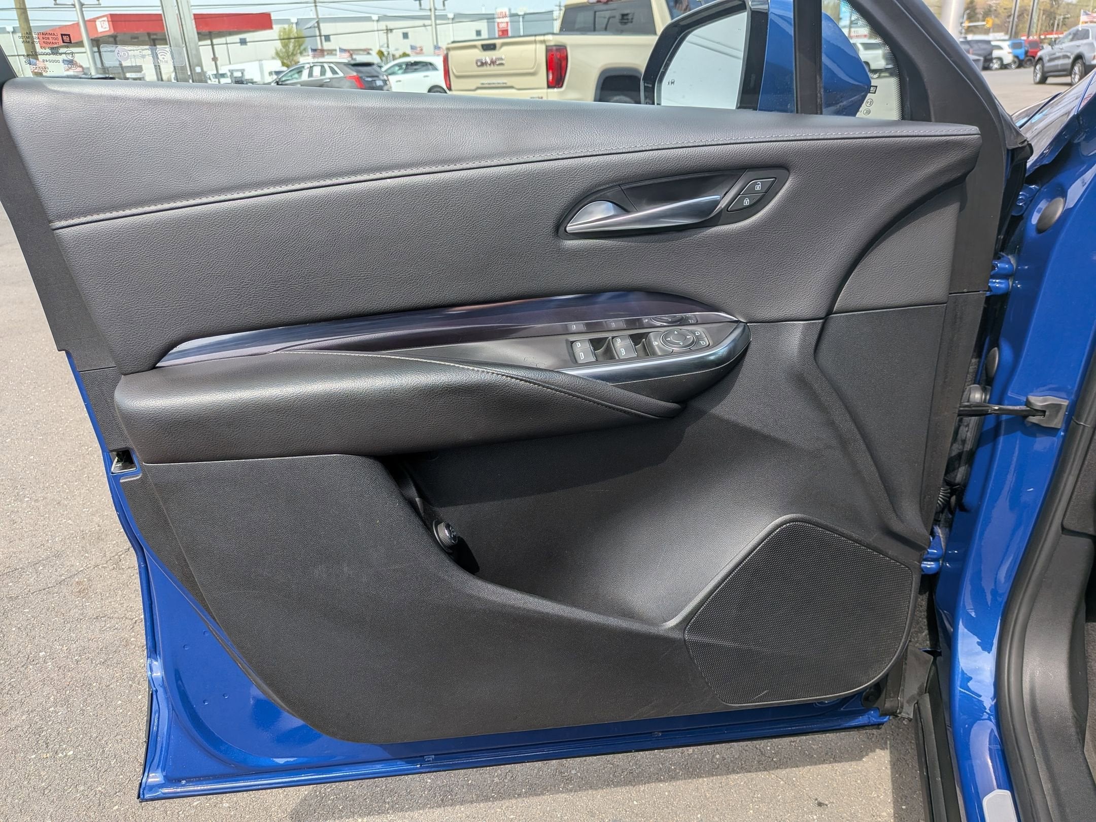 2023 Cadillac XT4 Luxury