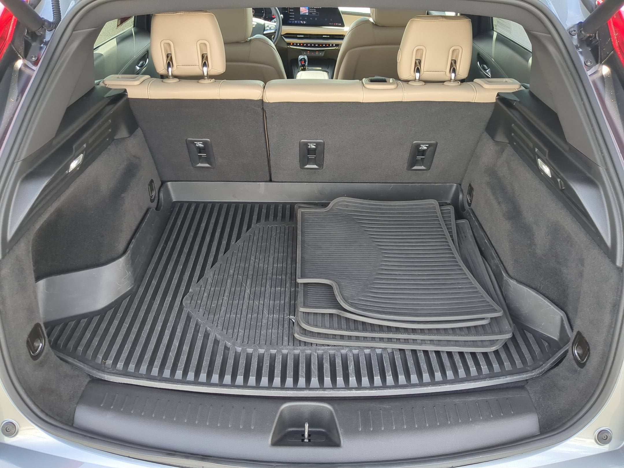 2024 Cadillac XT4 Luxury