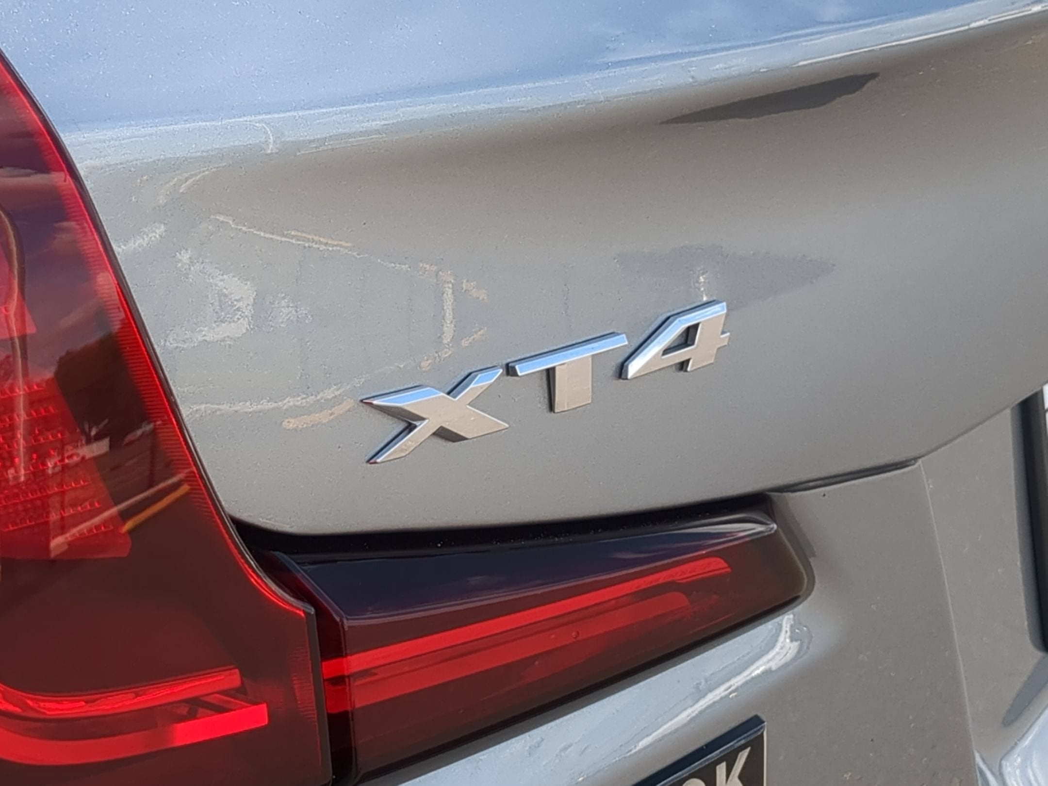 2024 Cadillac XT4 Luxury