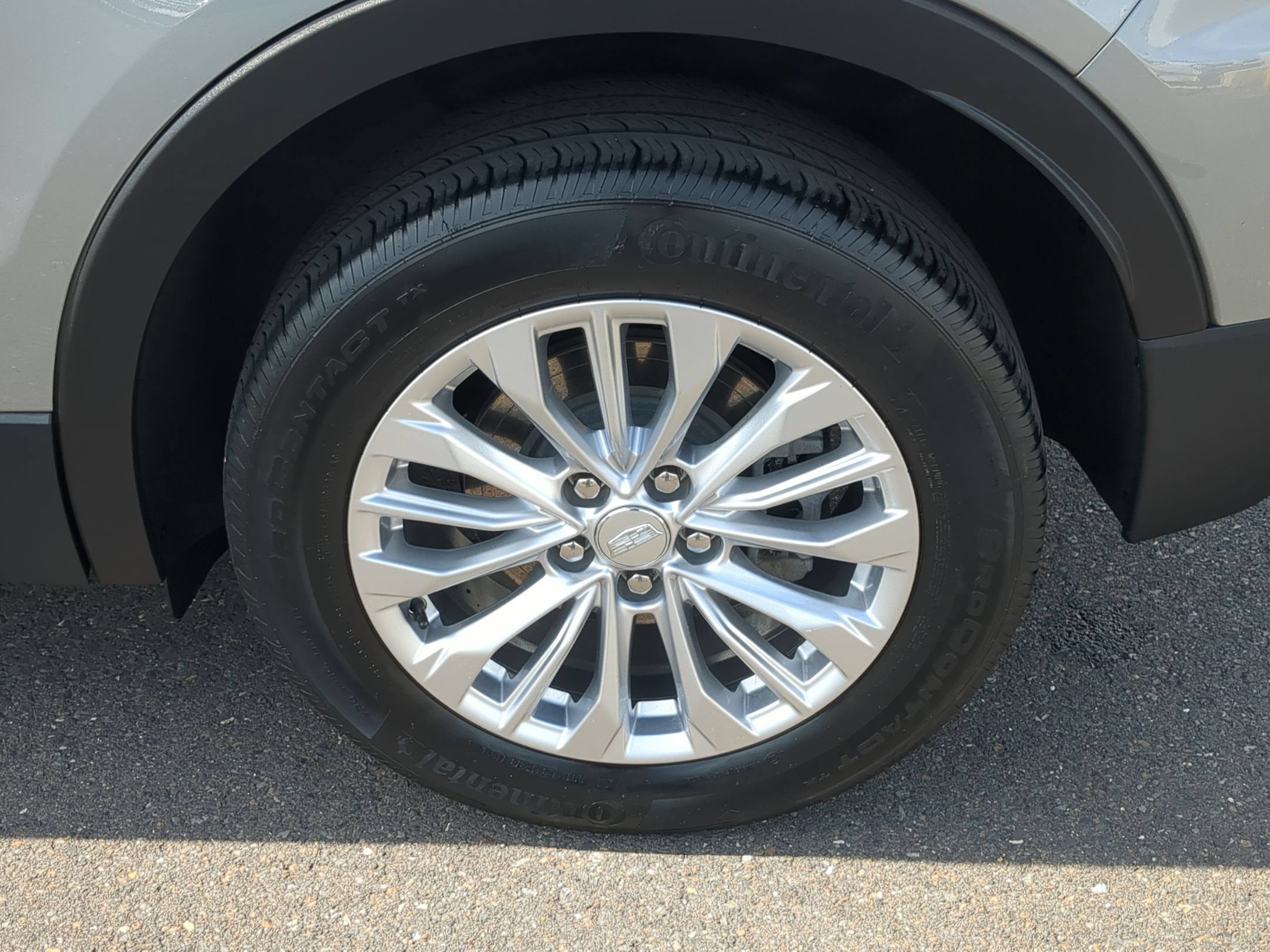 2024 Cadillac XT4 Luxury