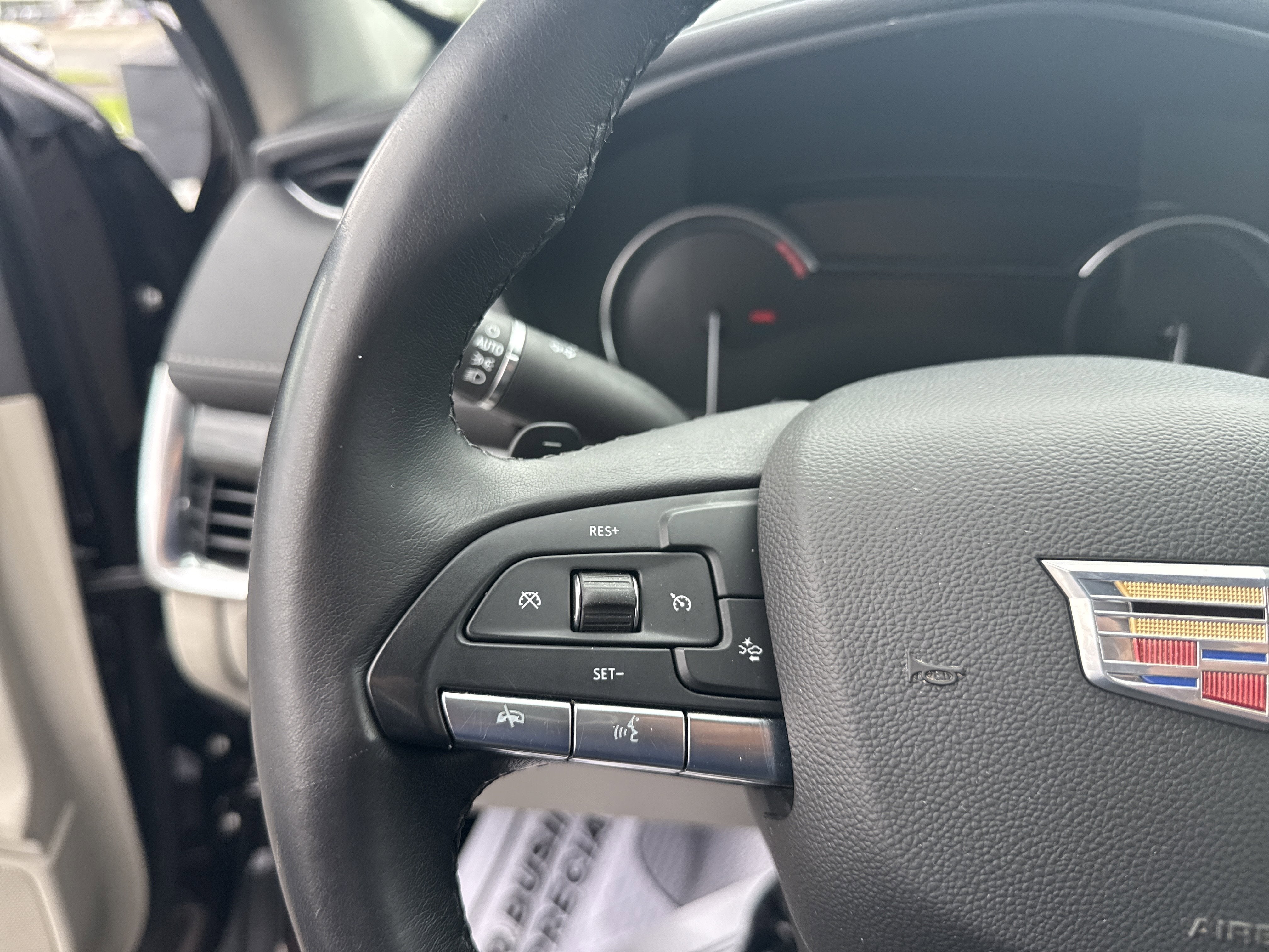 2021 Cadillac XT4 Premium Luxury