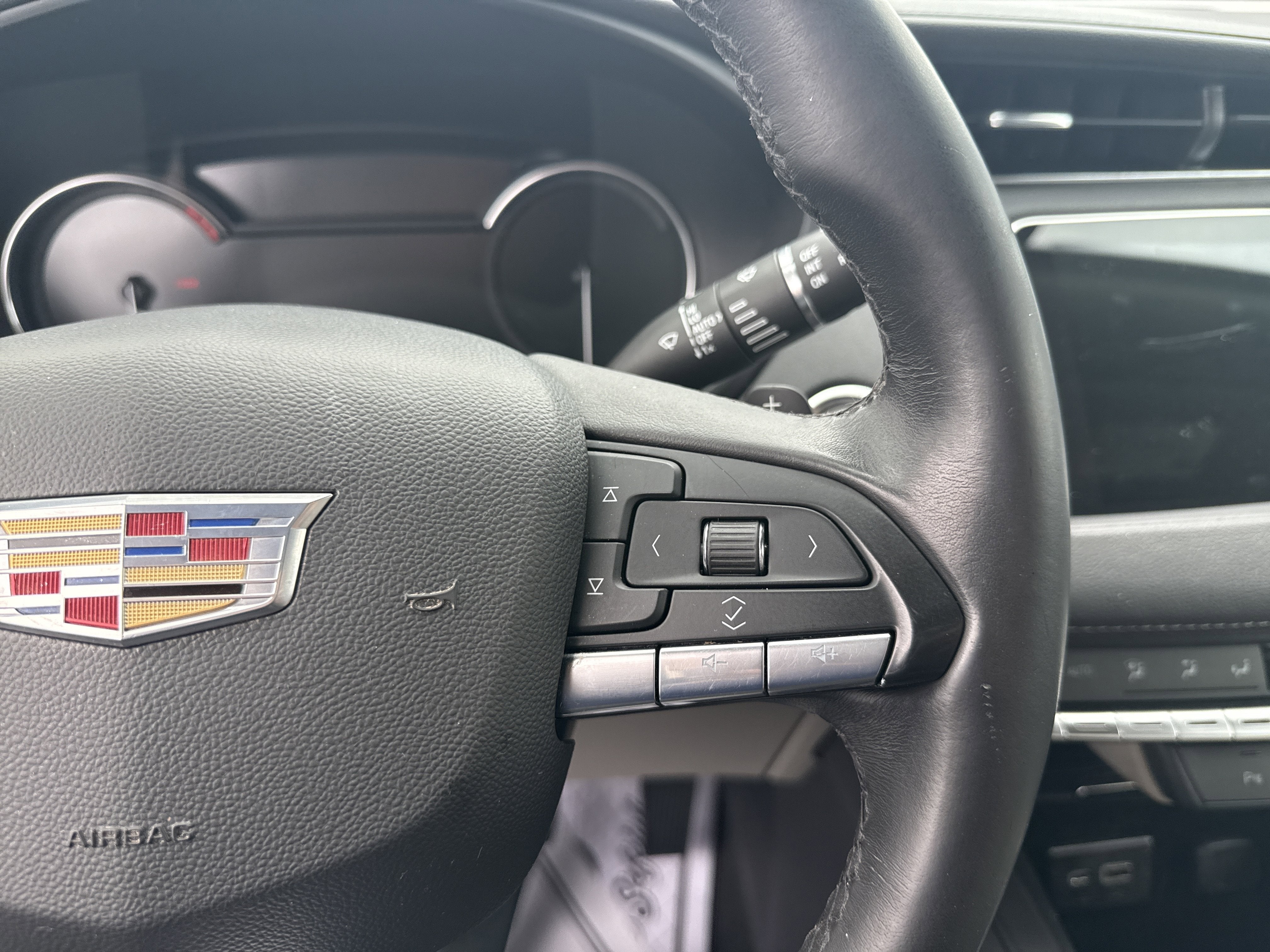 2021 Cadillac XT4 Premium Luxury