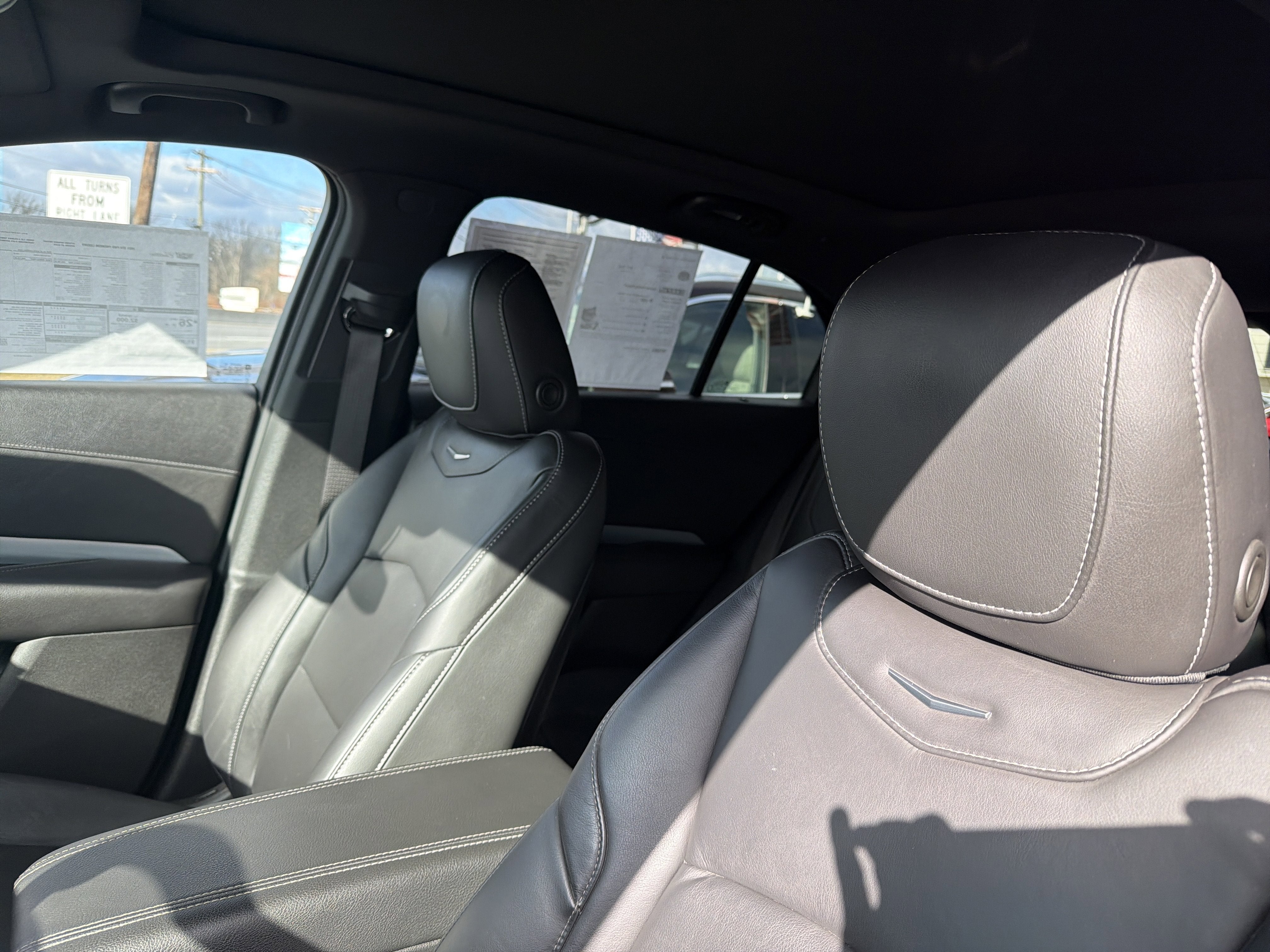 2021 Cadillac XT4 Premium Luxury