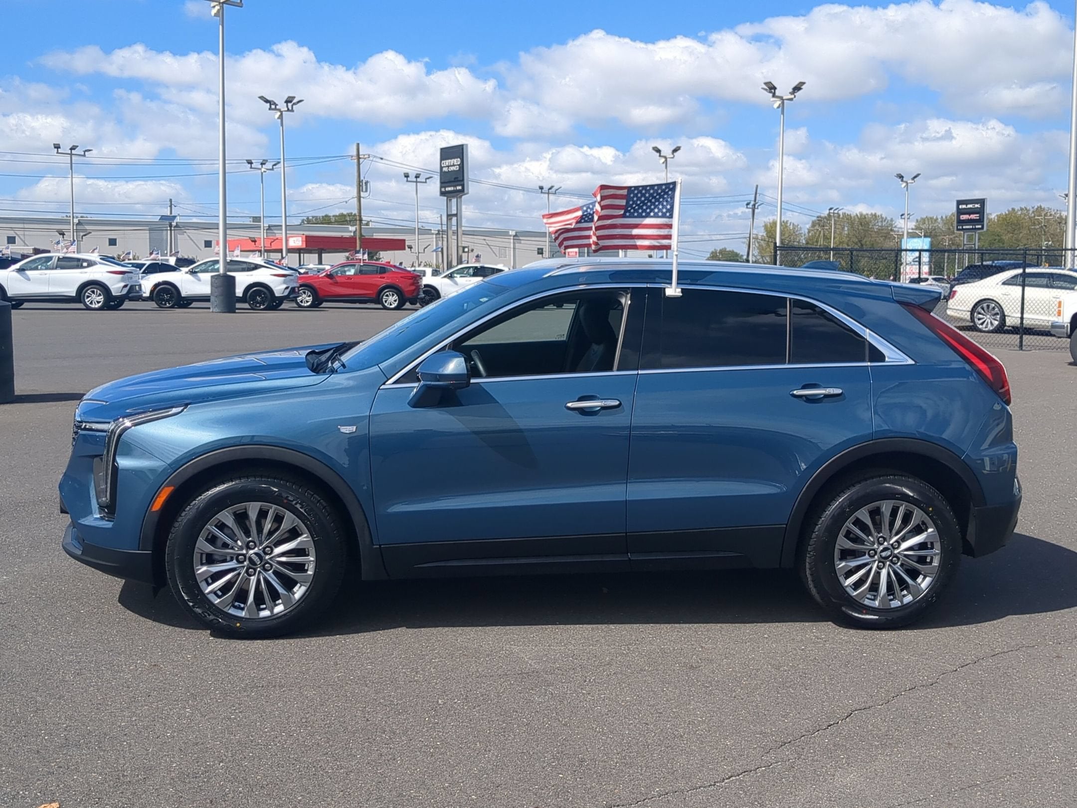 2025 Cadillac XT4 Premium Luxury