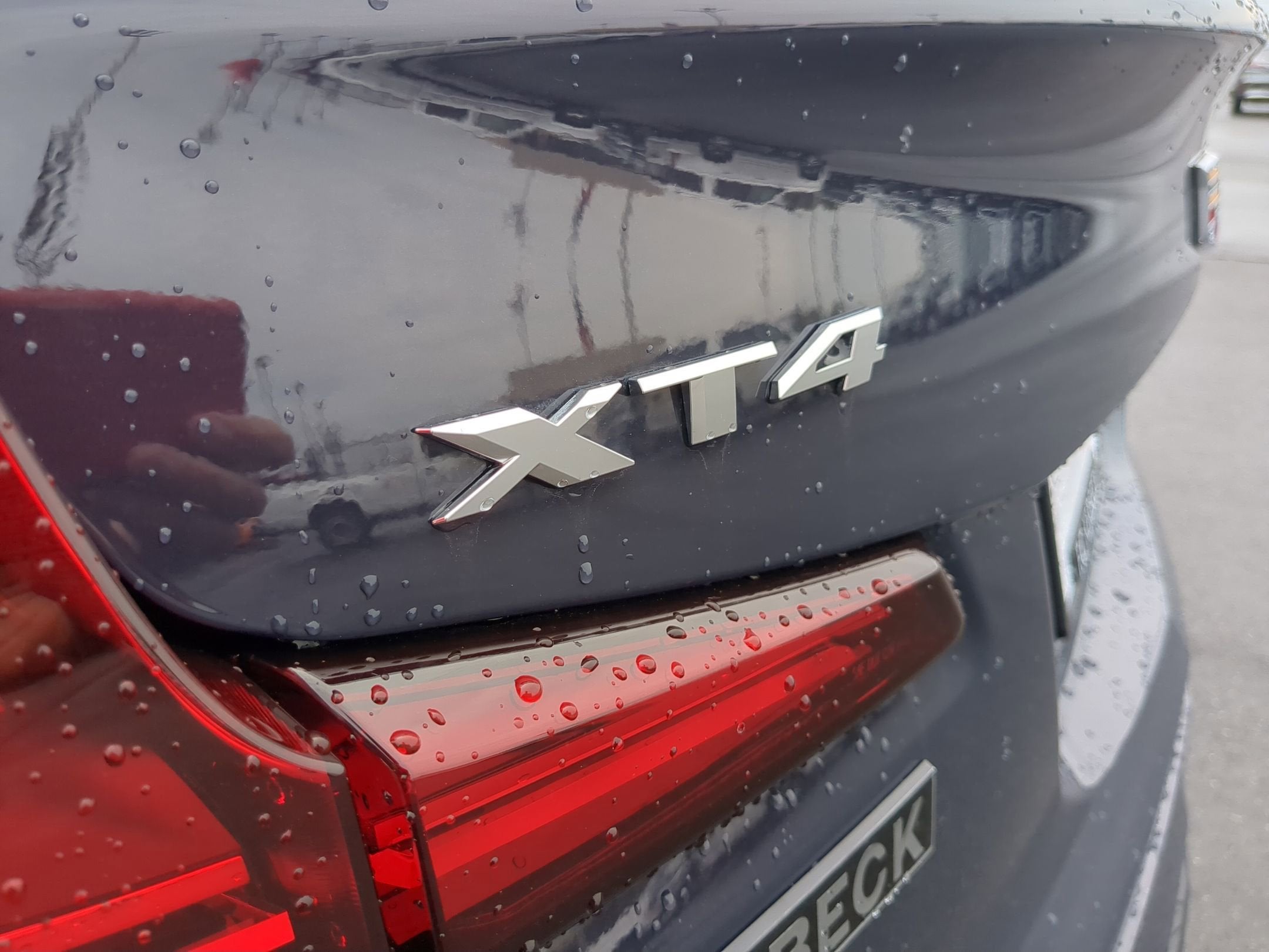 2024 Cadillac XT4 Premium Luxury