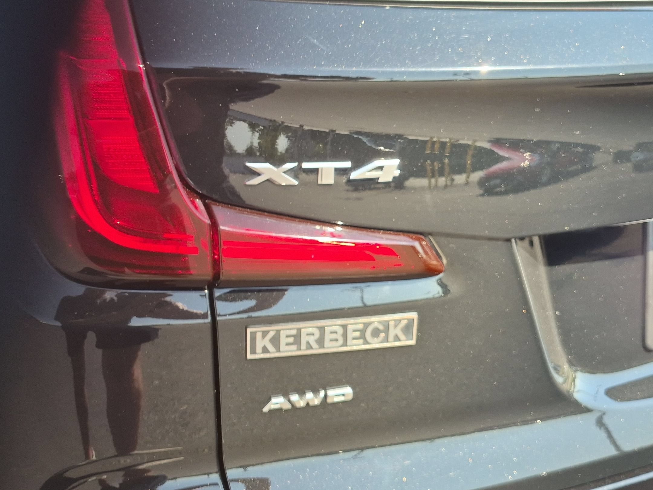 2020 Cadillac XT4 AWD Premium Luxury