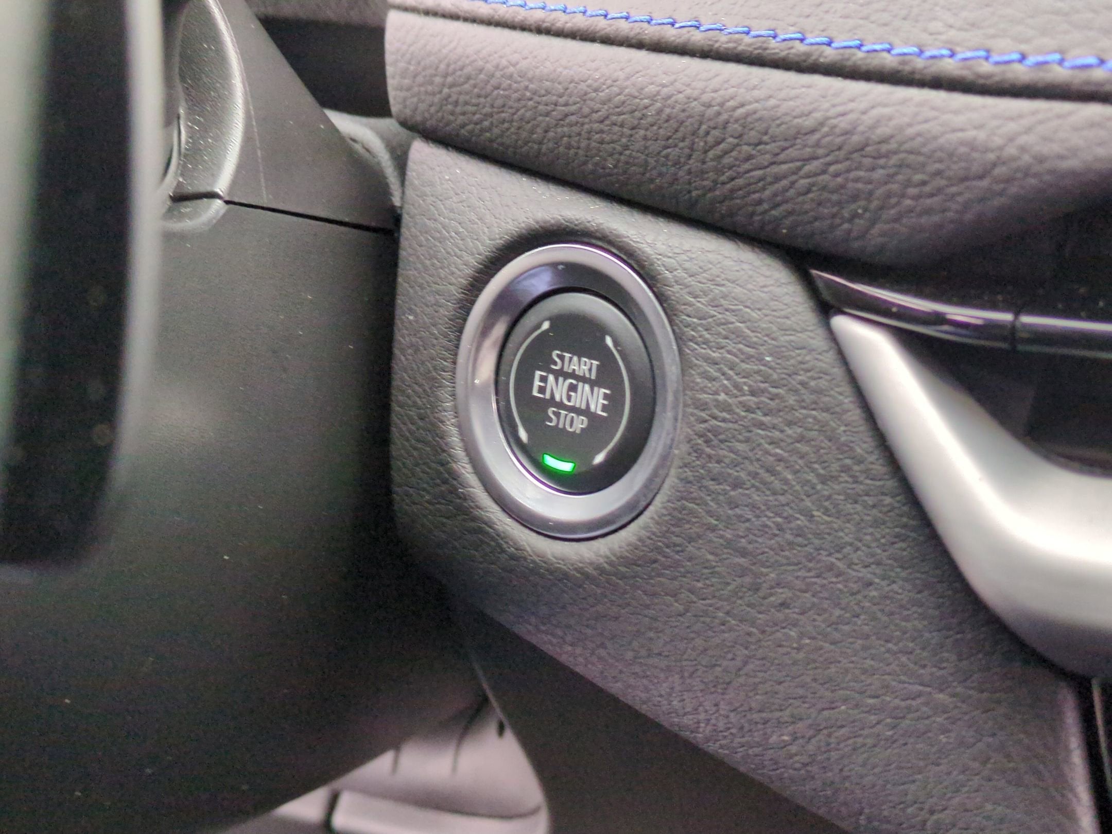 2025 Cadillac XT4 Sport