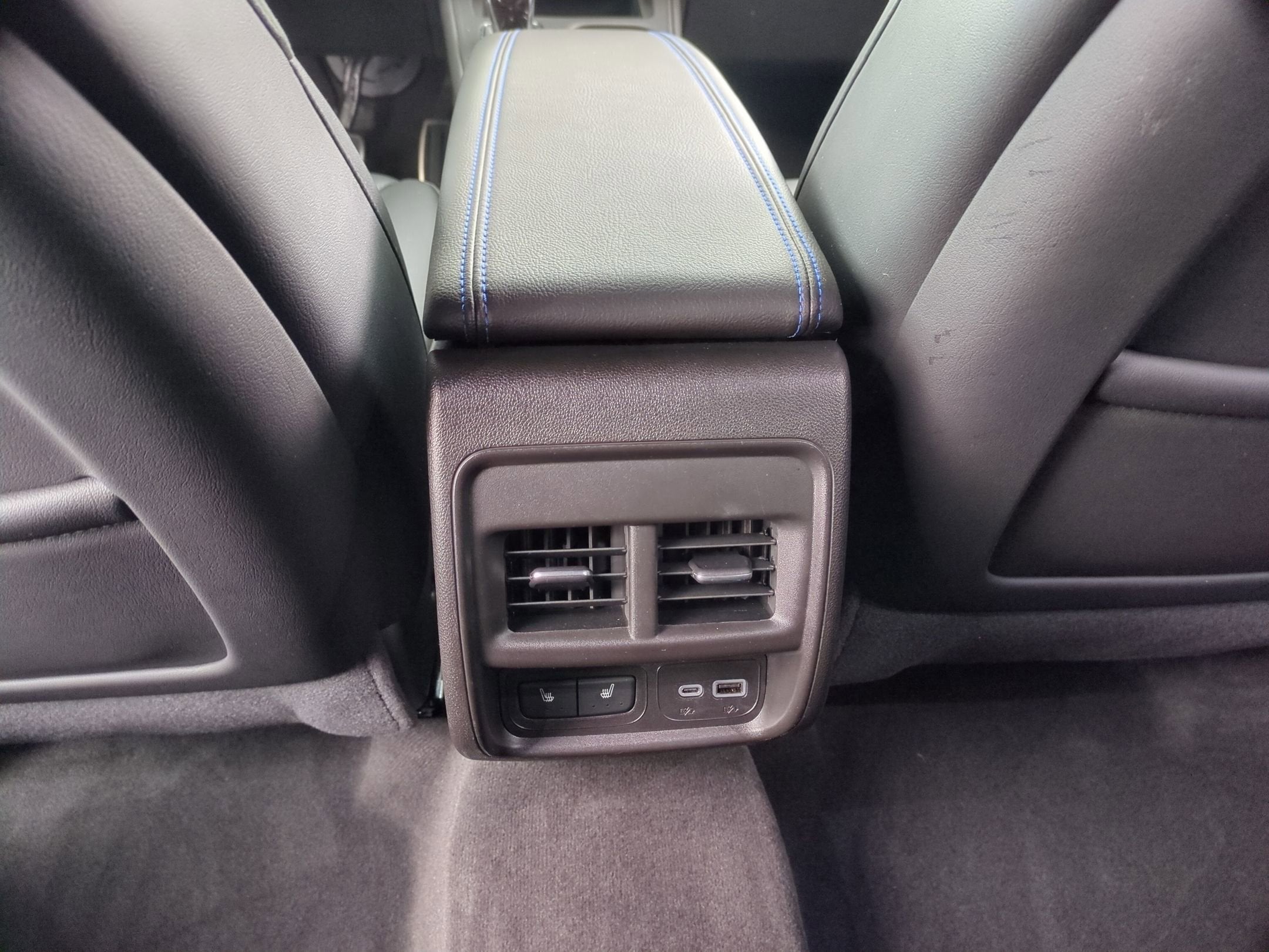 2025 Cadillac XT4 Sport