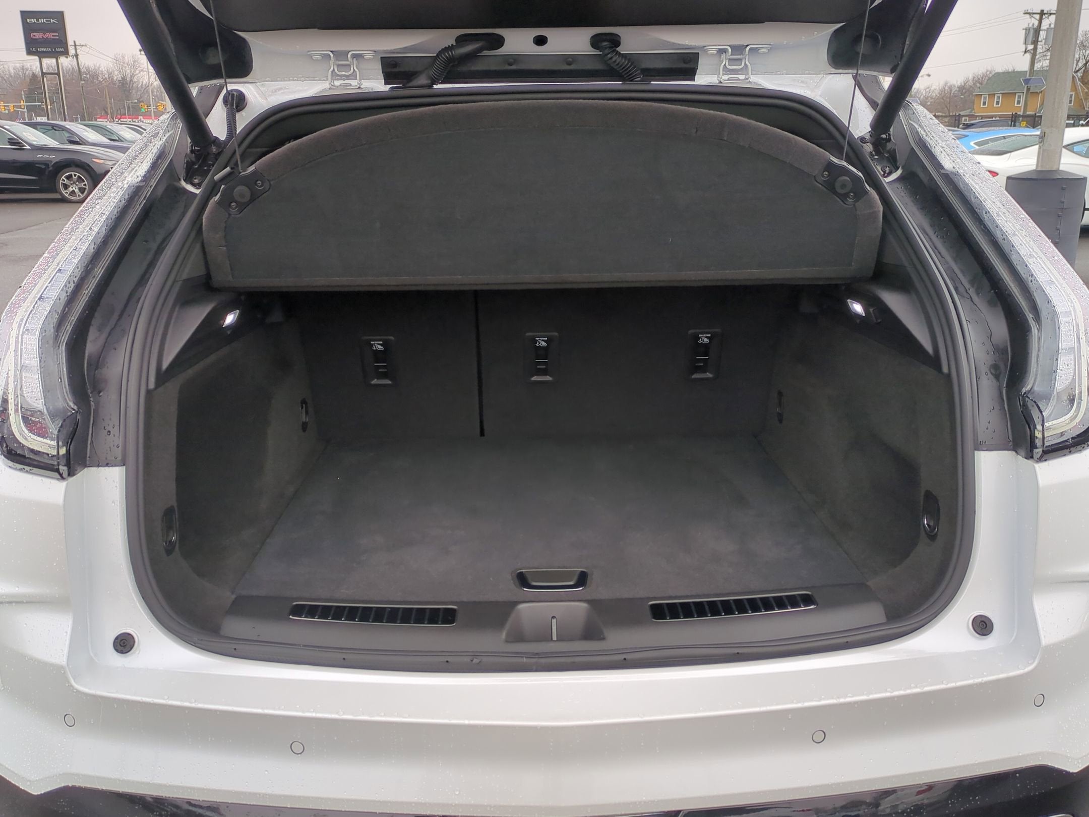 2025 Cadillac XT4 Sport