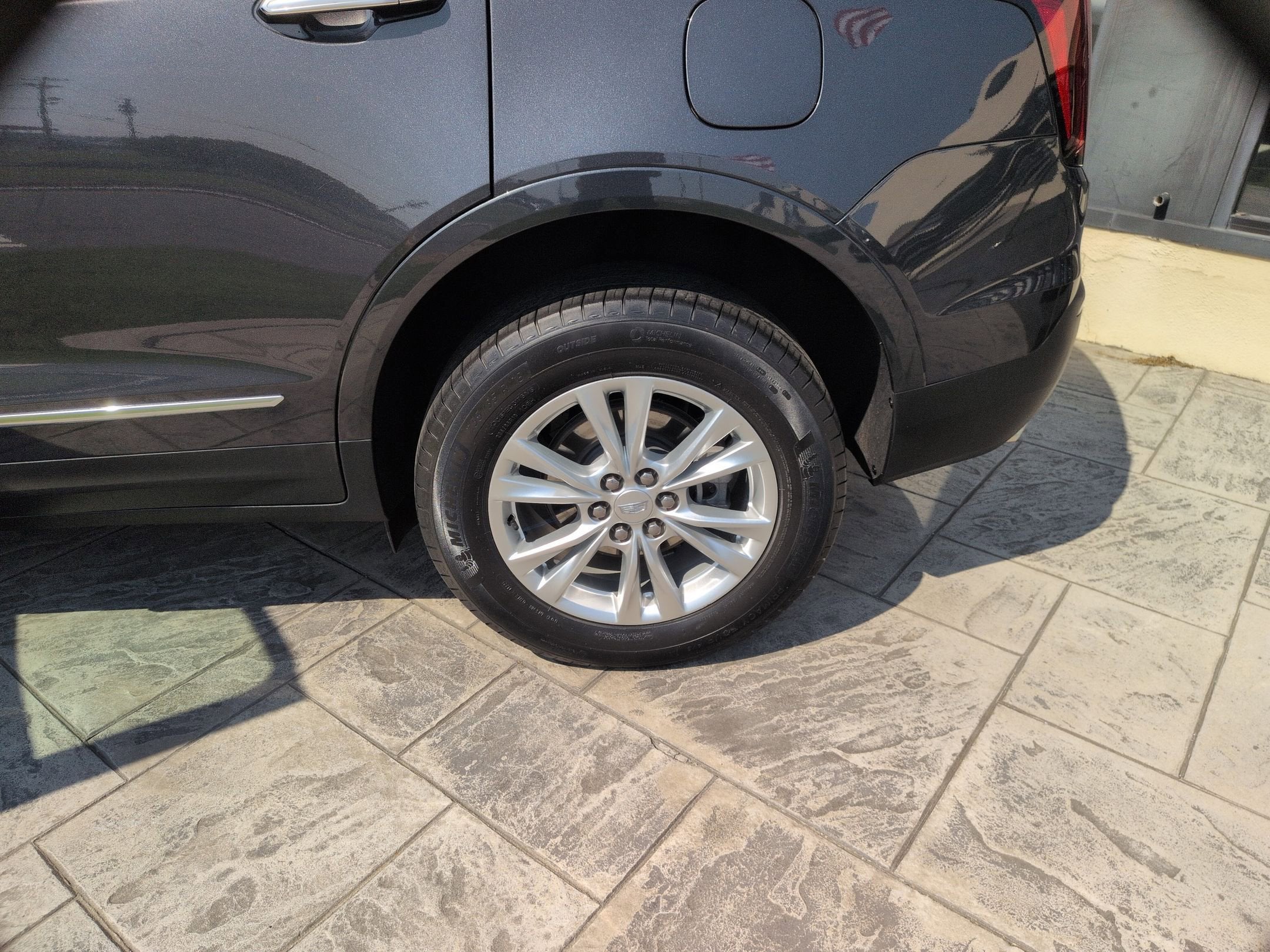 2023 Cadillac XT5 Luxury