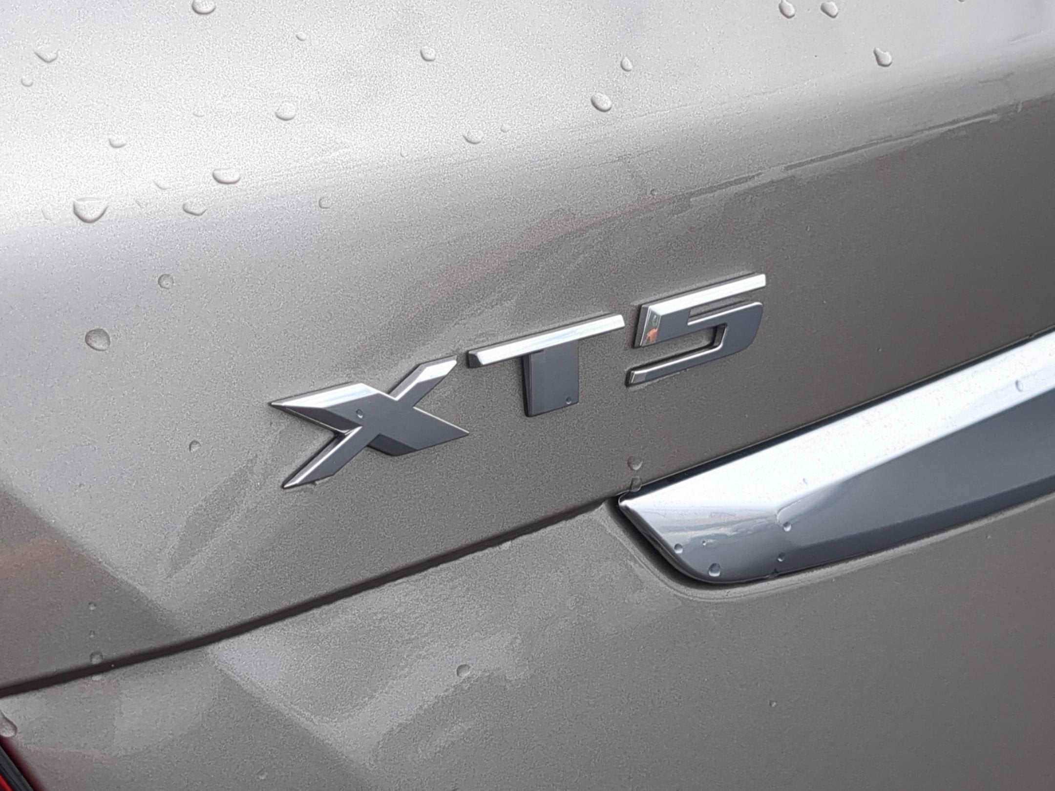 2022 Cadillac XT5 Luxury