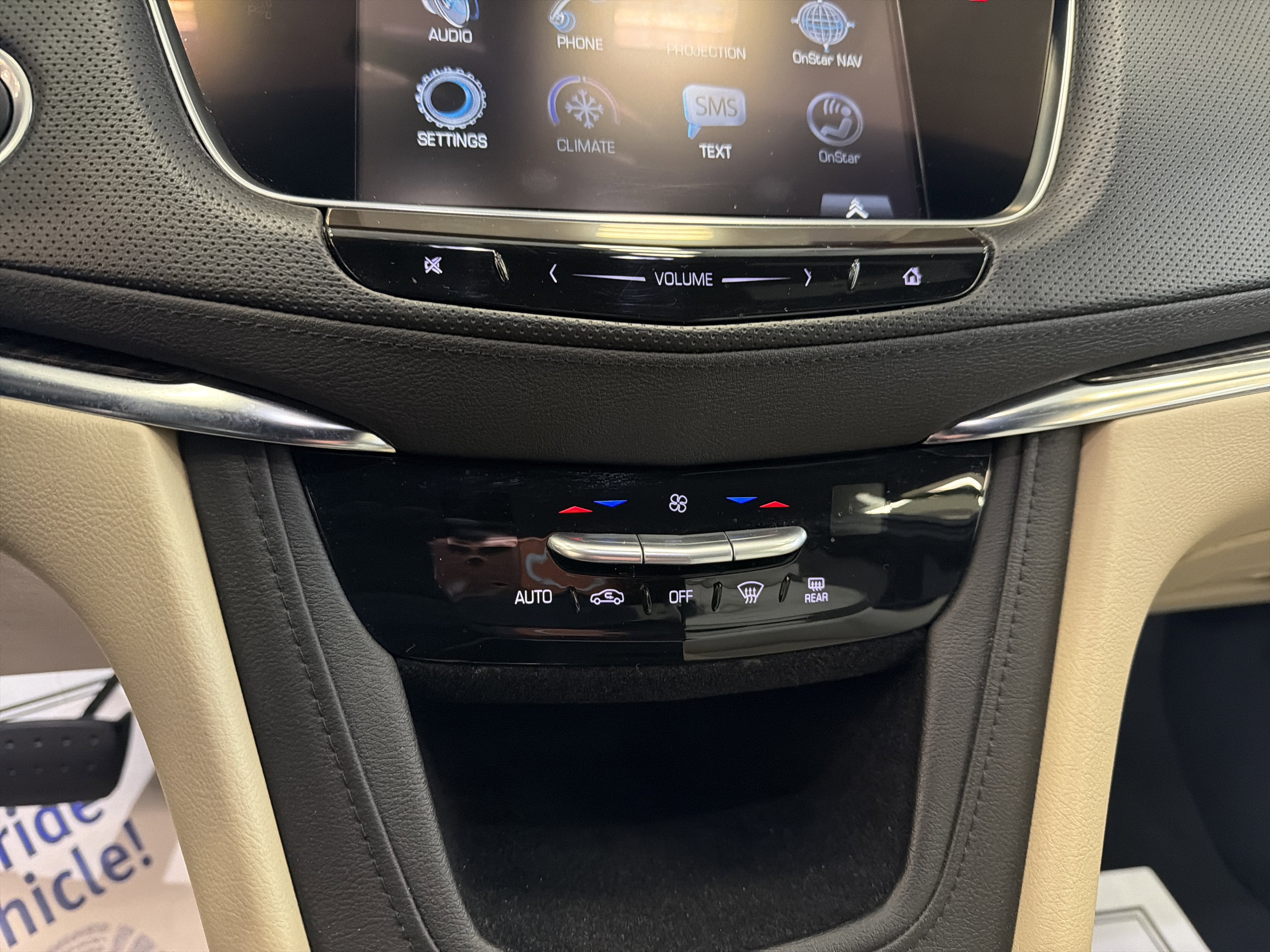 2017 Cadillac XT5 FWD