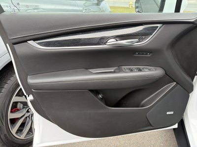 2022 Cadillac XT5 Premium Luxury