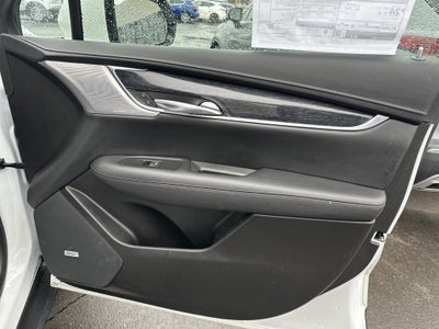 2022 Cadillac XT5 Premium Luxury