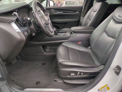 2022 Cadillac XT5 Premium Luxury