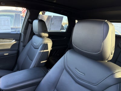 2022 Cadillac XT5 Premium Luxury