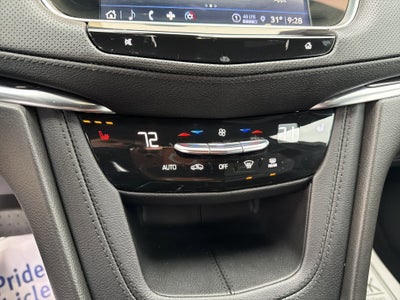2022 Cadillac XT5 Premium Luxury