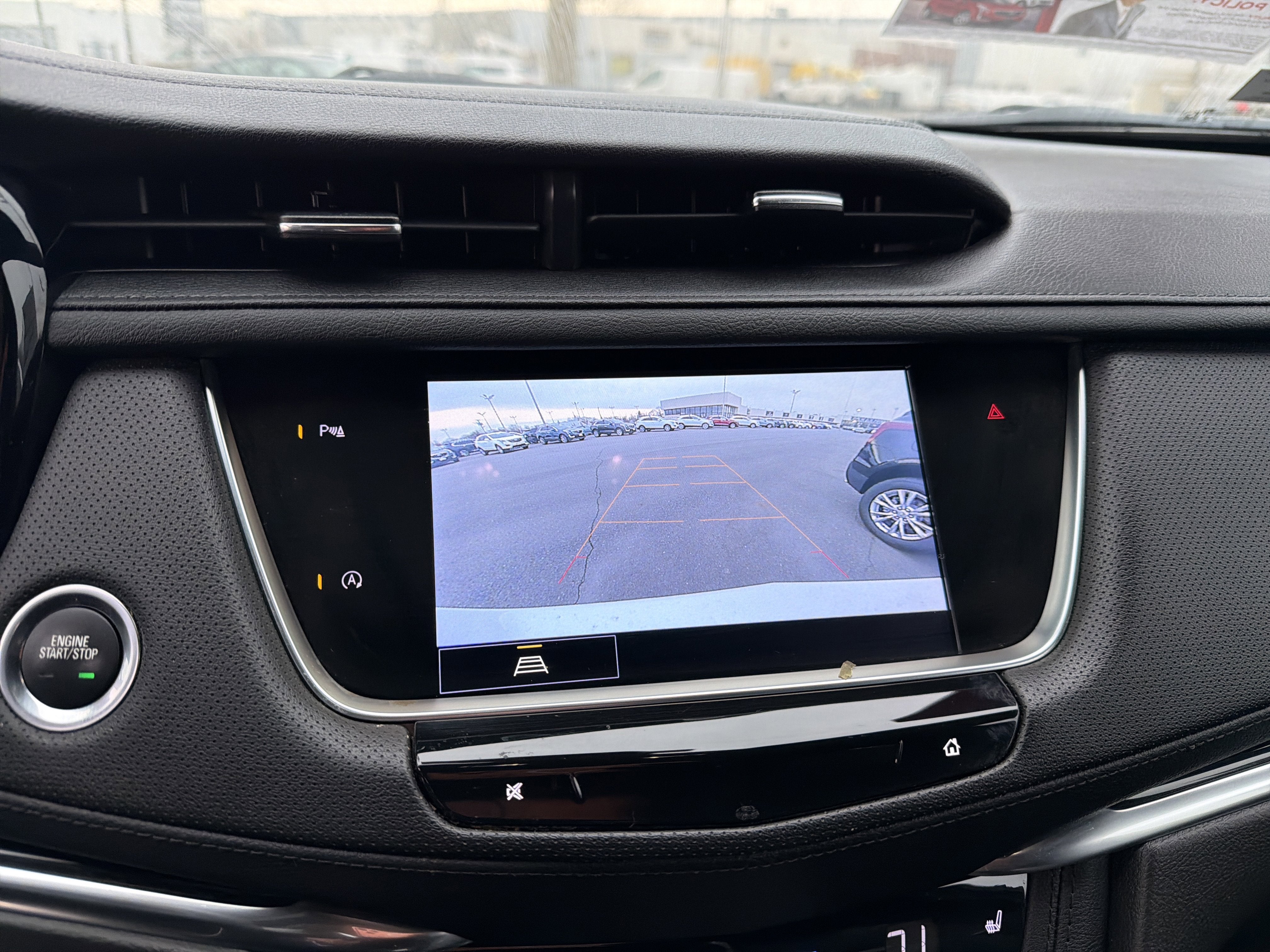 2022 Cadillac XT5 Premium Luxury