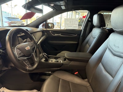 2022 Cadillac XT5 Premium Luxury